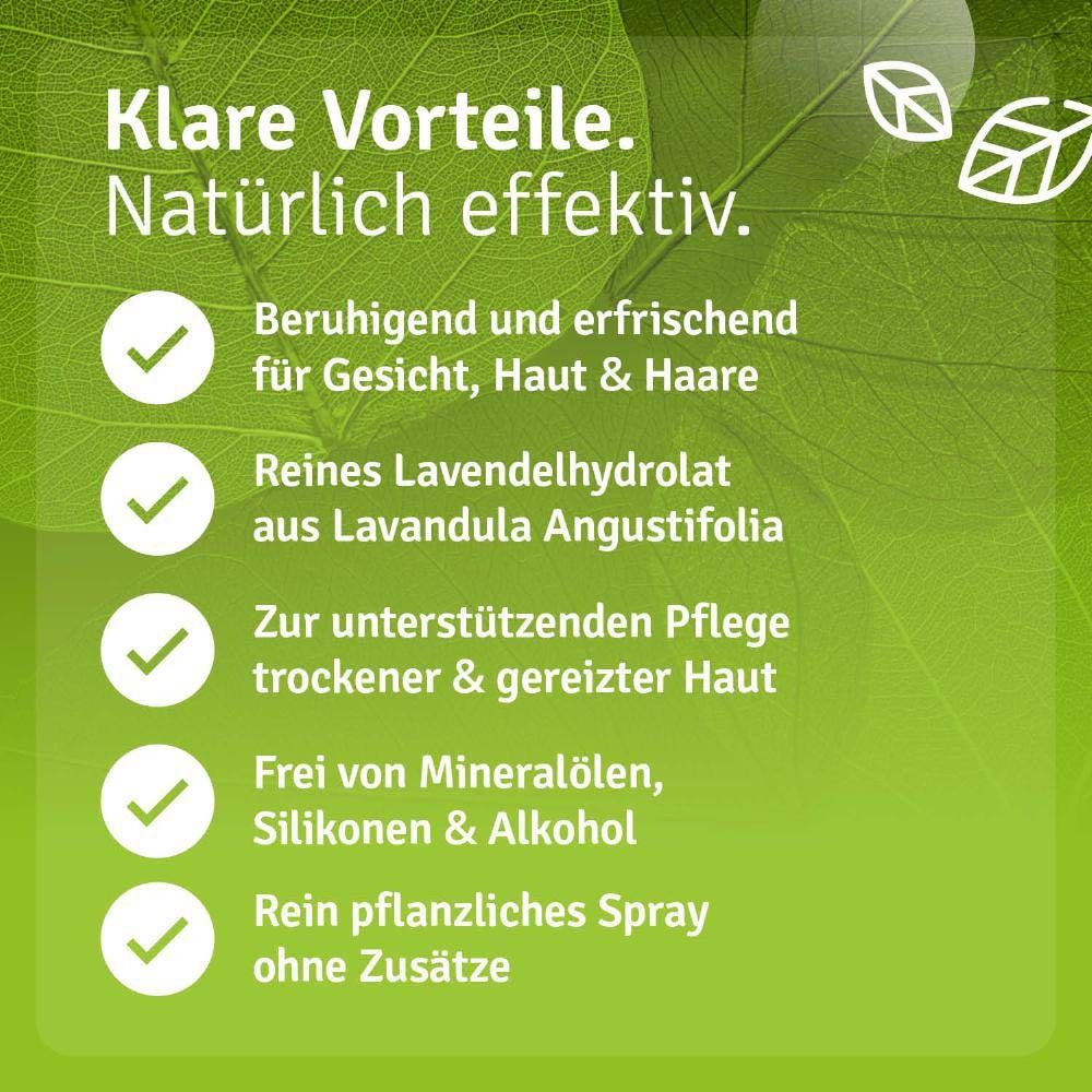 Produktflasche neben Text. Text: Klare Vorteile. Beruhigend für Gesicht, Haut & Haare. Ohne Mineralöle.