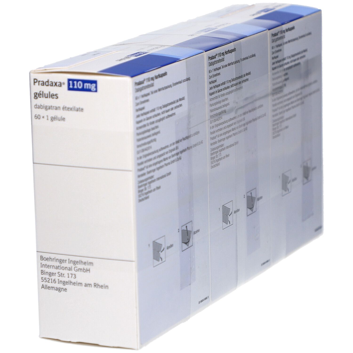 Mehrere Kartons mit blauer und weißer Verpackung. Aufdruck: Pradaxa 110 mg Hartkapseln, dabigatran etexilate. Logo: Boehringer Ingelheim.
