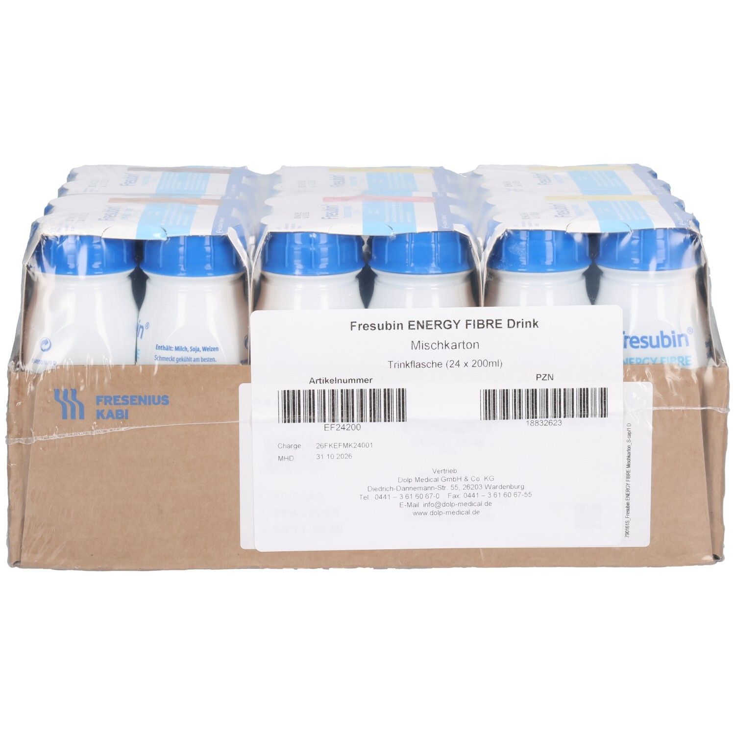 Karton mit FRESUBIN ENERGY Fibre Drink Trinkflaschen. Sechs Flaschen mit blauen Verschlüssen. Karton mit Produktinformationen.