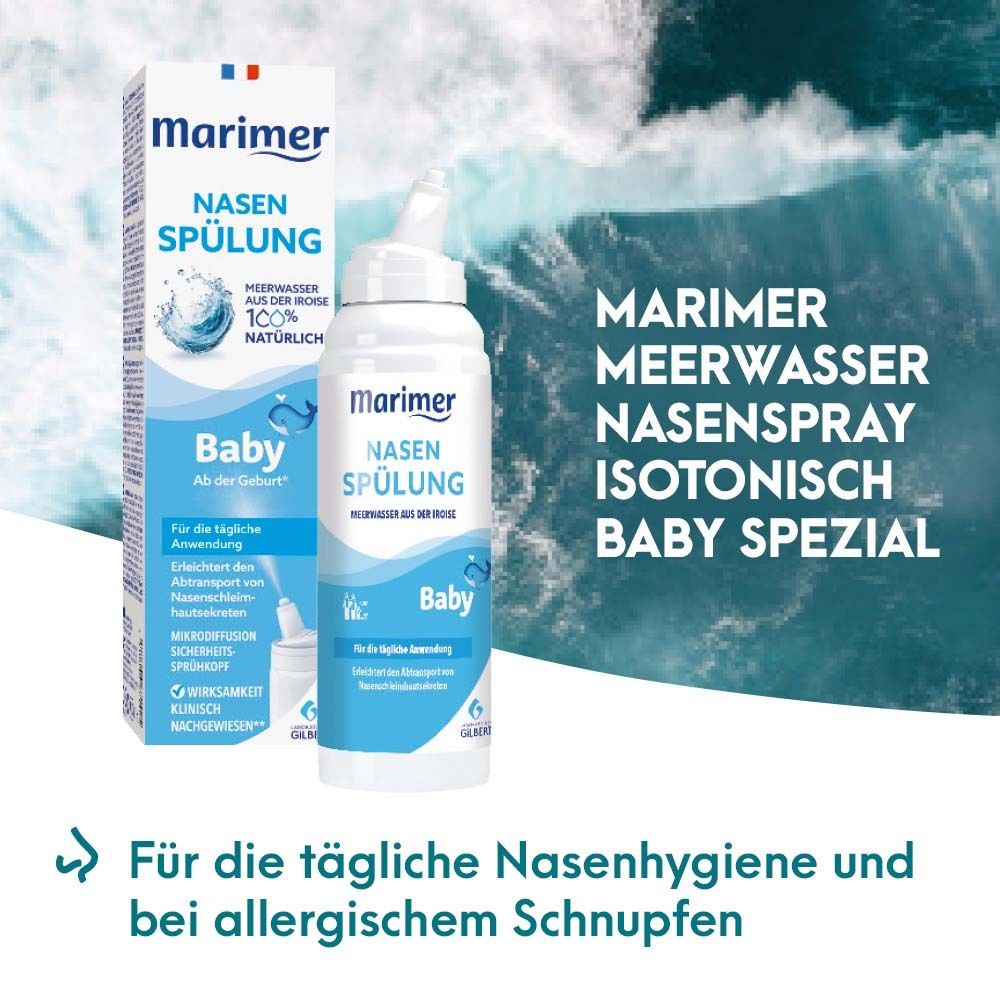 Marimer Meerwasser Nasenspray Baby Spezial. Flasche und Verpackung. Hintergrund mit Wasser.