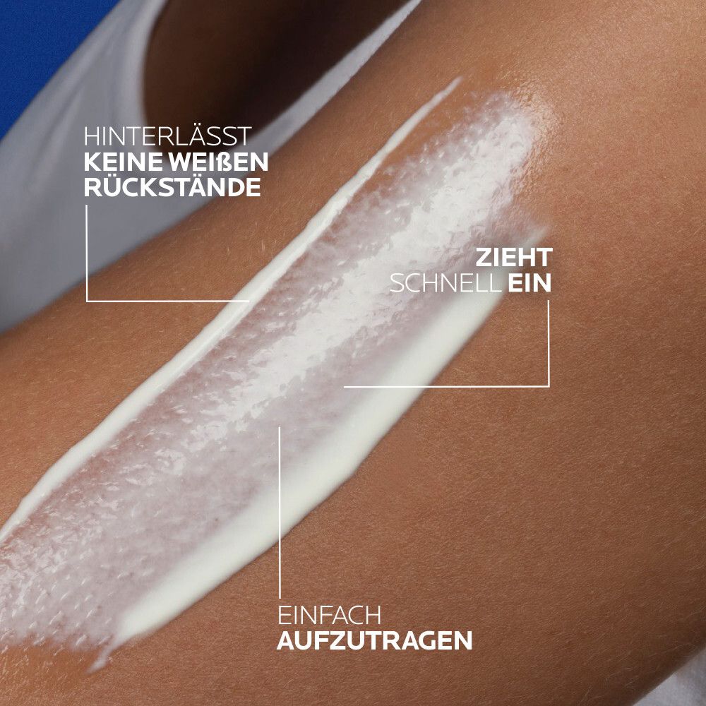 Arm mit aufgetragener Sonnenmilch. Text: Hinterlässt keine weißen Rückstände, zieht schnell ein, einfach aufzutragen.