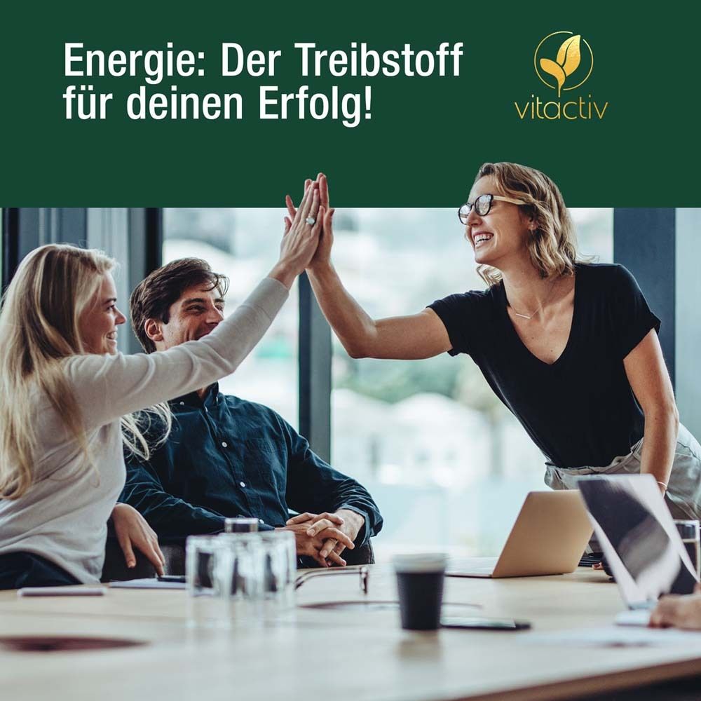 Drei Personen geben sich High Five. Text: Energie: Der Treibstoff für deinen Erfolg! Logo vitactiv.
