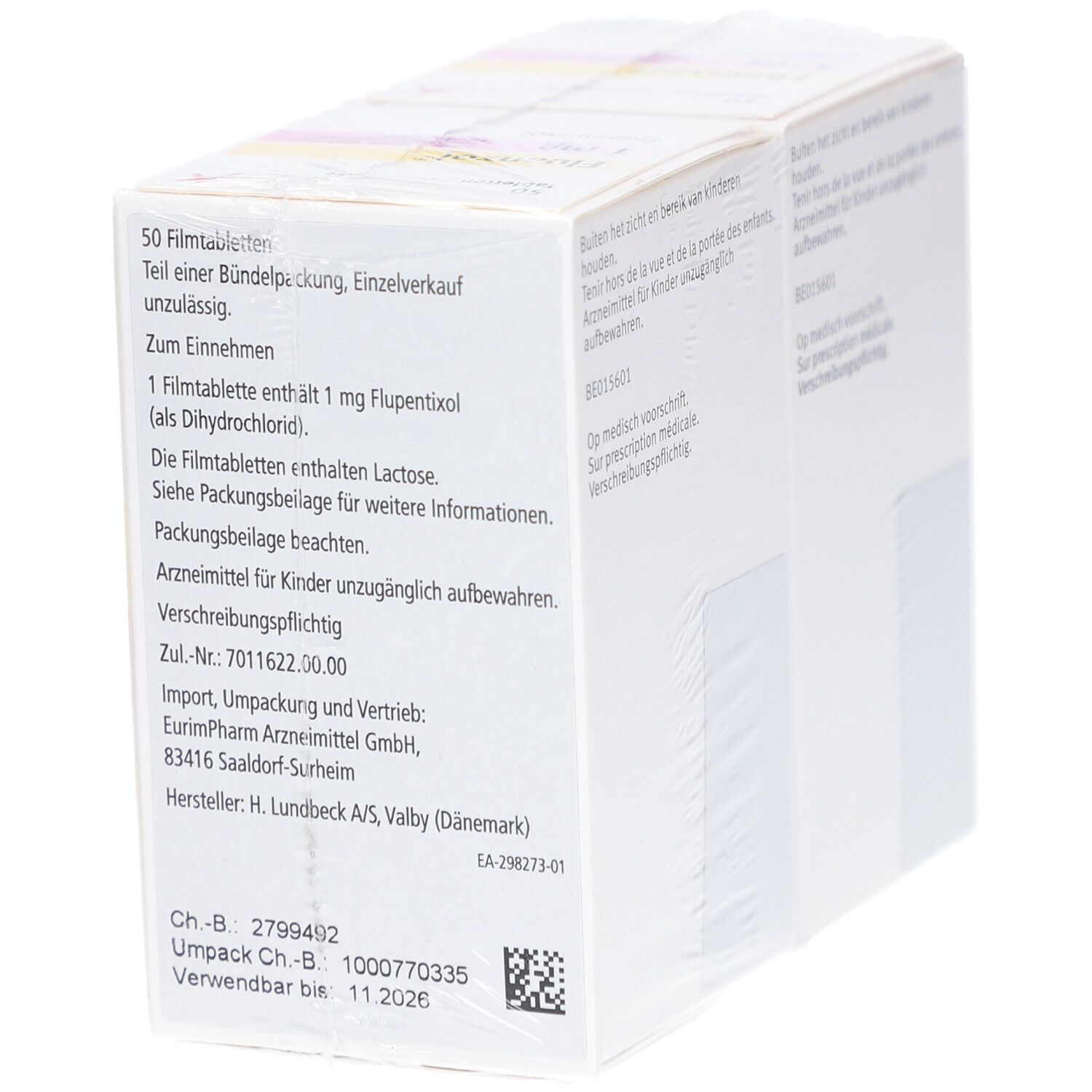 Seitenansicht einer weißen Faltschachtel mit Text. Enthält Informationen zur Herstellung und Inhaltsstoffen.