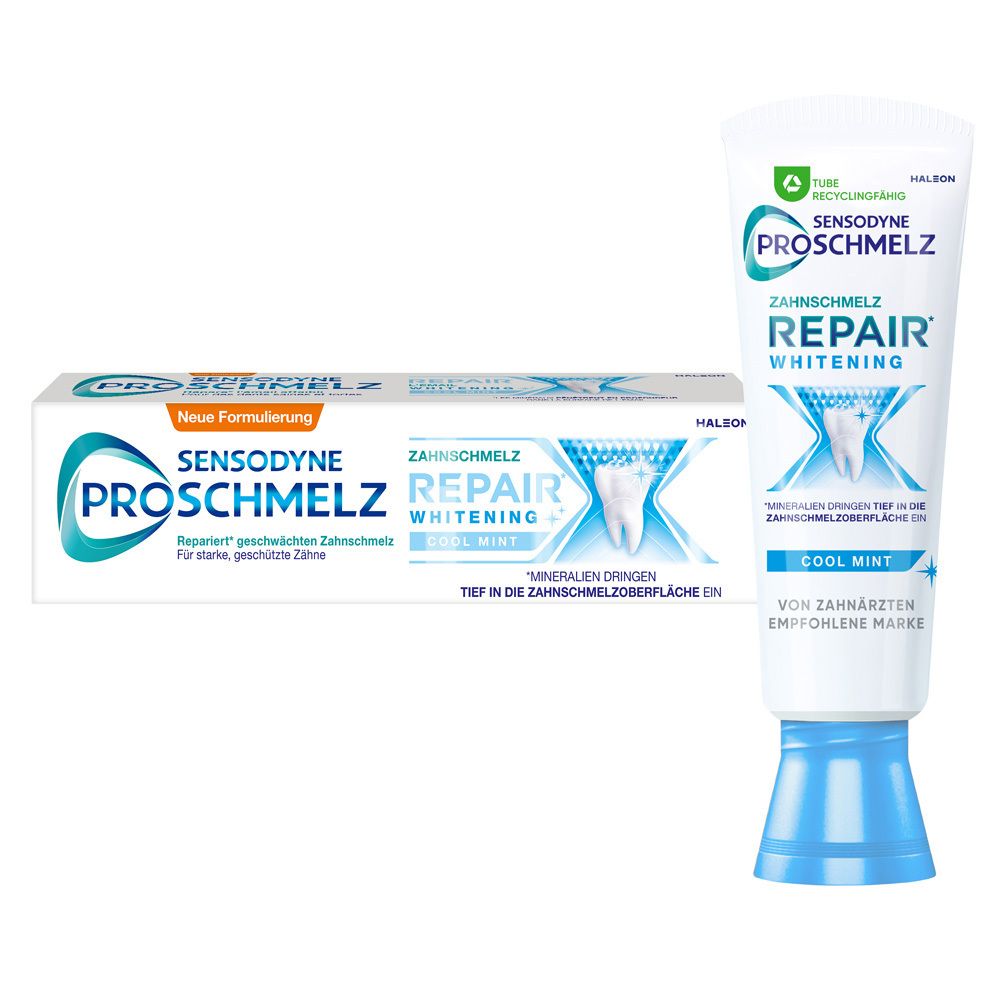 Zahnpasta-Tube und -Verpackung. Marke: Sensodyne ProSchmelz Repair Whitening. Text: Cool Mint. Tube mit Recycling-Symbol.