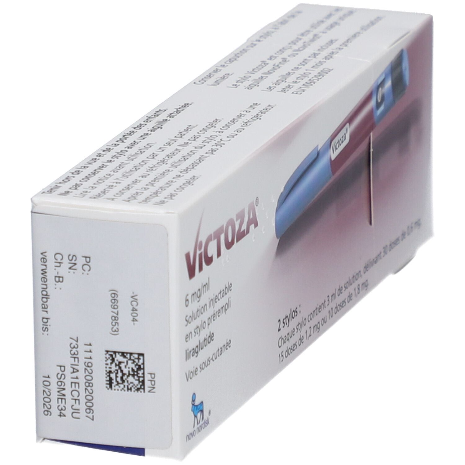 Weiße VICTOZA-Verpackung, schräg von oben. Enthält zwei Fertigpens. Text in Französisch. Aufdruck mit Verfallsdatum und Chargennummer.