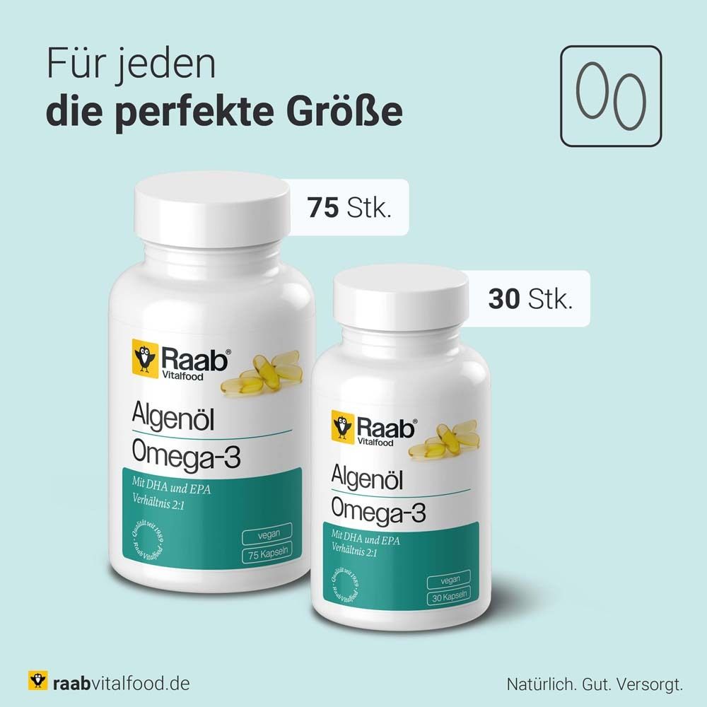 Zwei Flaschen mit Kapseln. Aufschrift: Raab Vitalfood Algenöl Omega-3. 75 und 30 Kapseln.