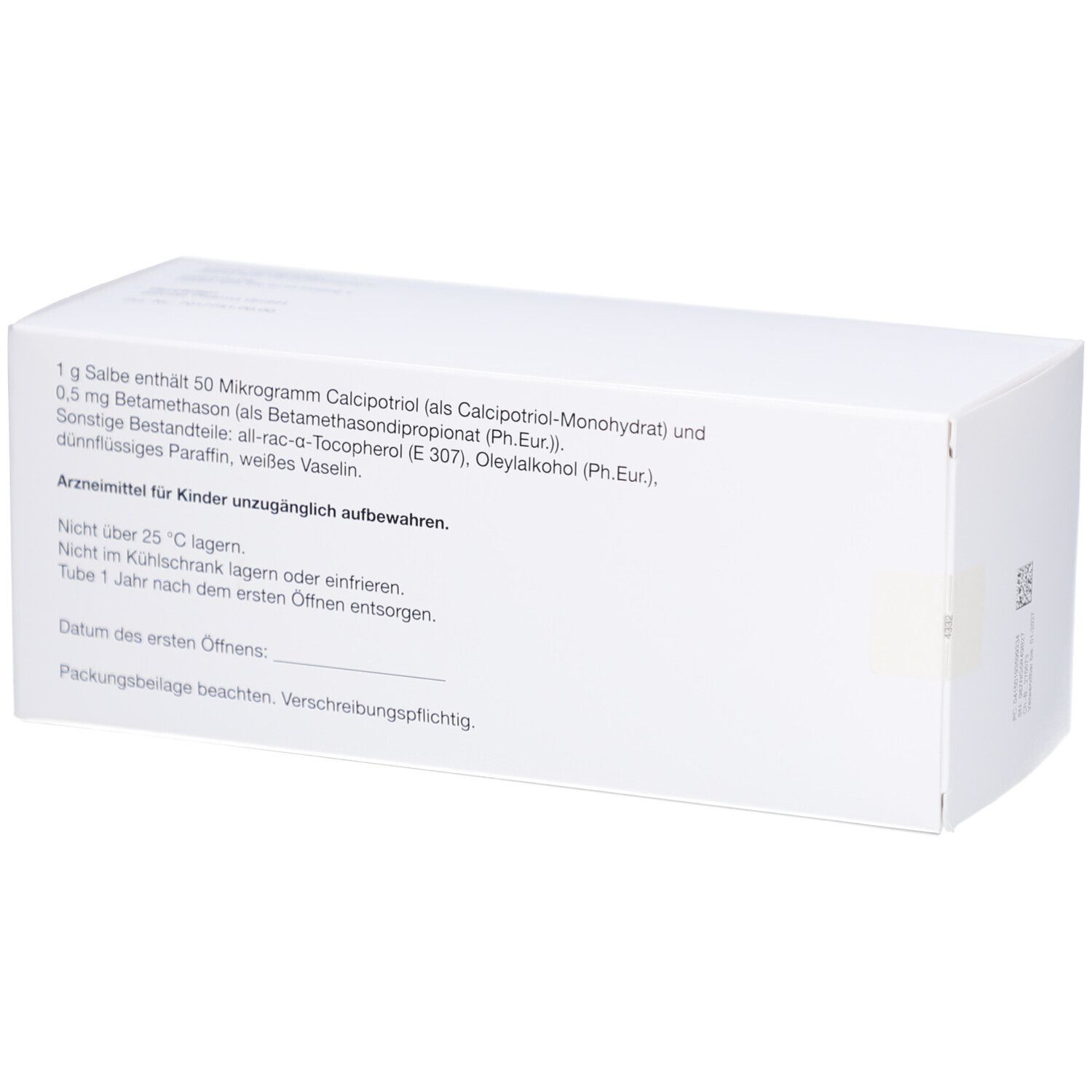 Rückseite der weißen Produktverpackung. Text: 1 g Salbe enthält 50 Mikrogramm Calcipotriol...Arzneimittel für Kinder unzugänglich aufbewahren.