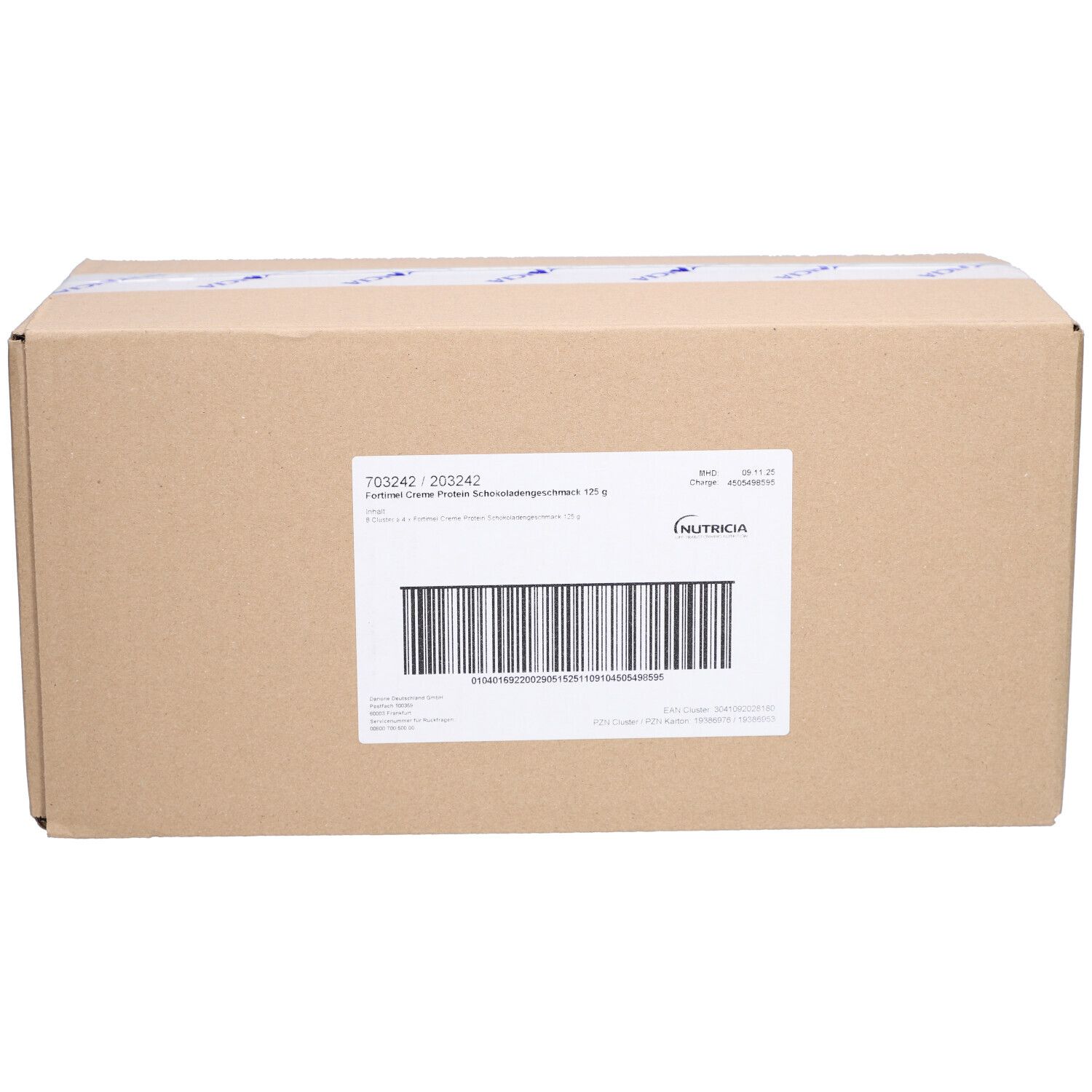 Braune Kartonverpackung mit Produktinformationen und Barcode. Aufkleber mit Nutricia-Logo. Aufkleber mit Produktinformationen.