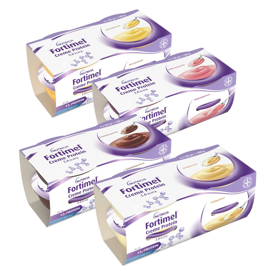 Mehrere Packungen Fortimel Creme Protein. Jede Packung enthält vier Becher in verschiedenen Geschmacksrichtungen. Lila Verpackung mit Produktnamen.