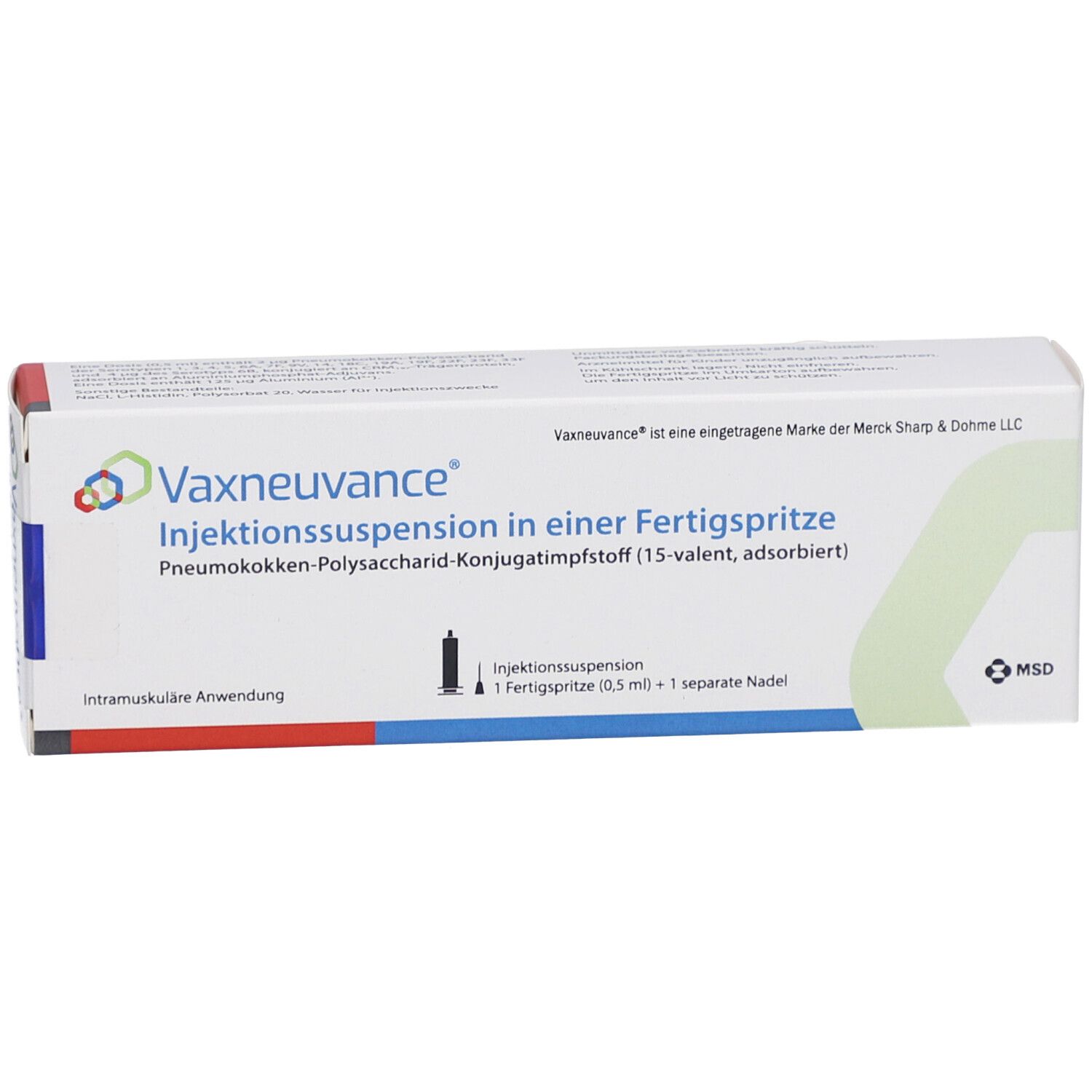 Weiße Verpackung von Vaxneuvance Injektionssuspension in einer Fertigspritze. Text: Pneumokokken-Polysaccharid-Konjugatimpfstoff (15-valent, adsorbiert).