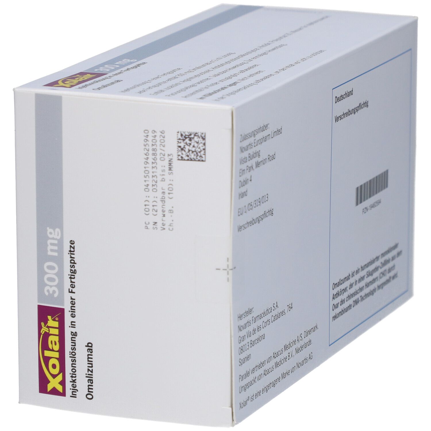 Weiße Verpackung mit Xolair-Logo, 300 mg, Injektionslösung. Mehrfachpackung mit 3 Fertigspritzen. Novartis.
