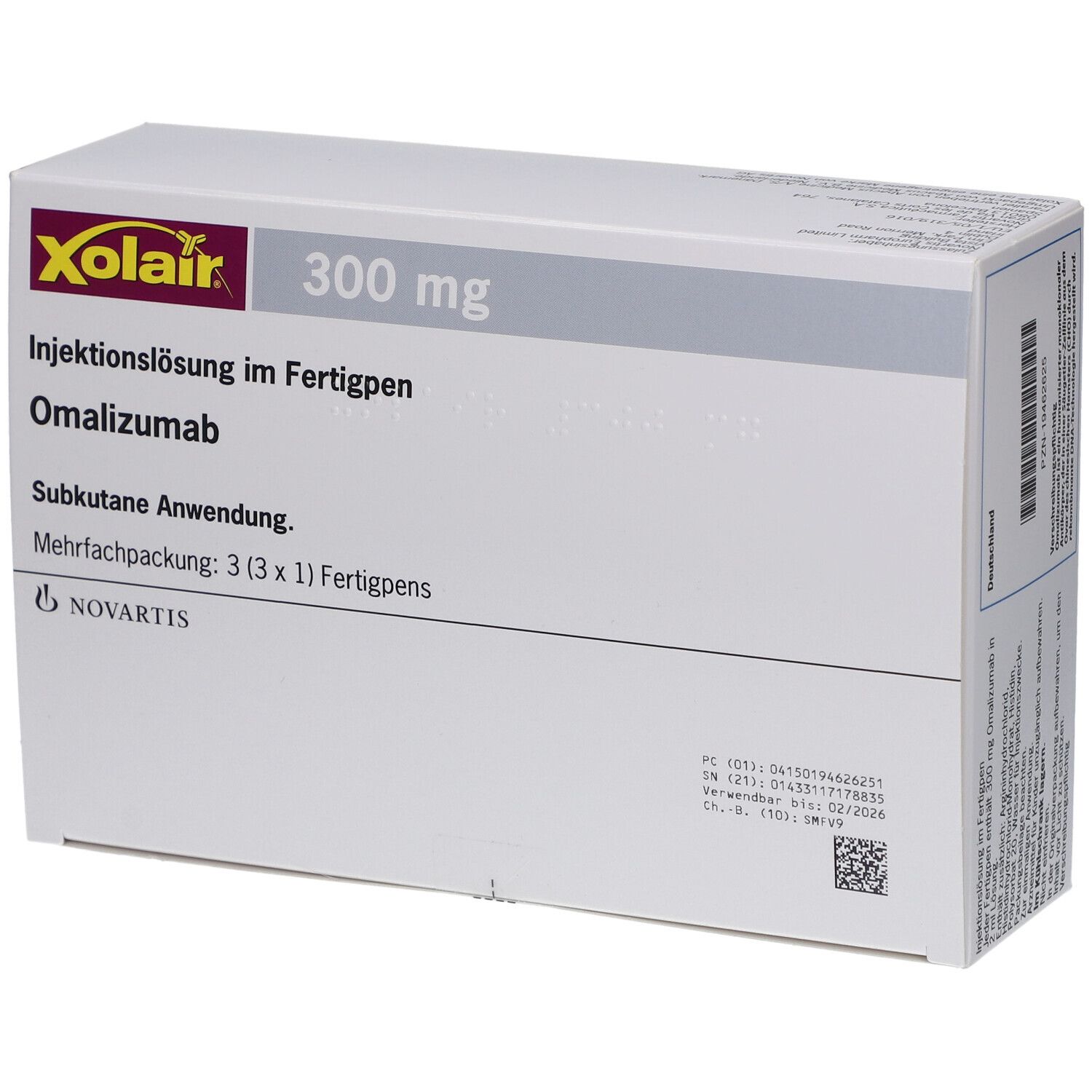 Karton mit Xolair 300 mg Injektionslösung im Fertigpen. Enthält Omalizumab. Mehrfachpackung mit 3 Fertigpens.