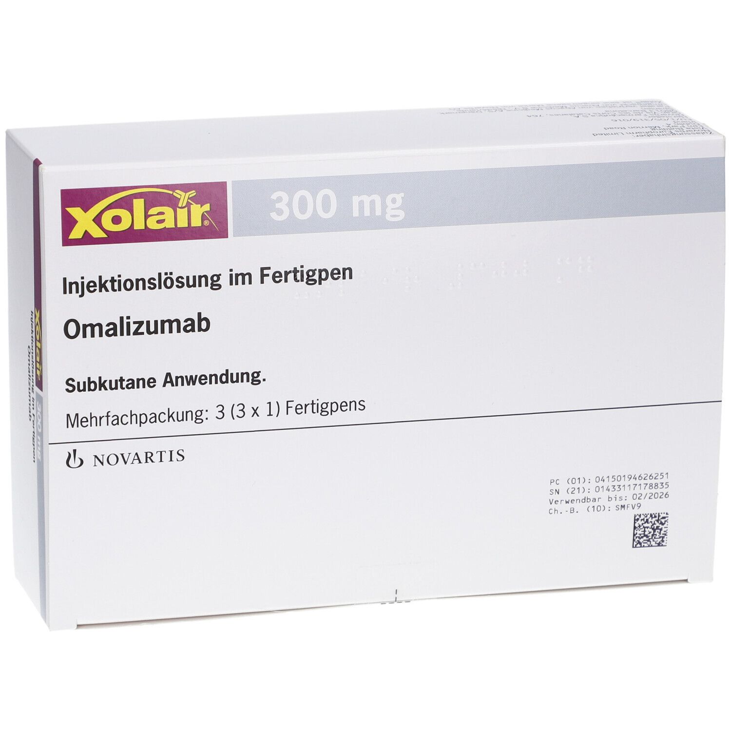Karton mit Xolair 300 mg Injektionslösung im Fertigpen. Enthält Omalizumab. Mehrfachpackung mit 3 Fertigpens.