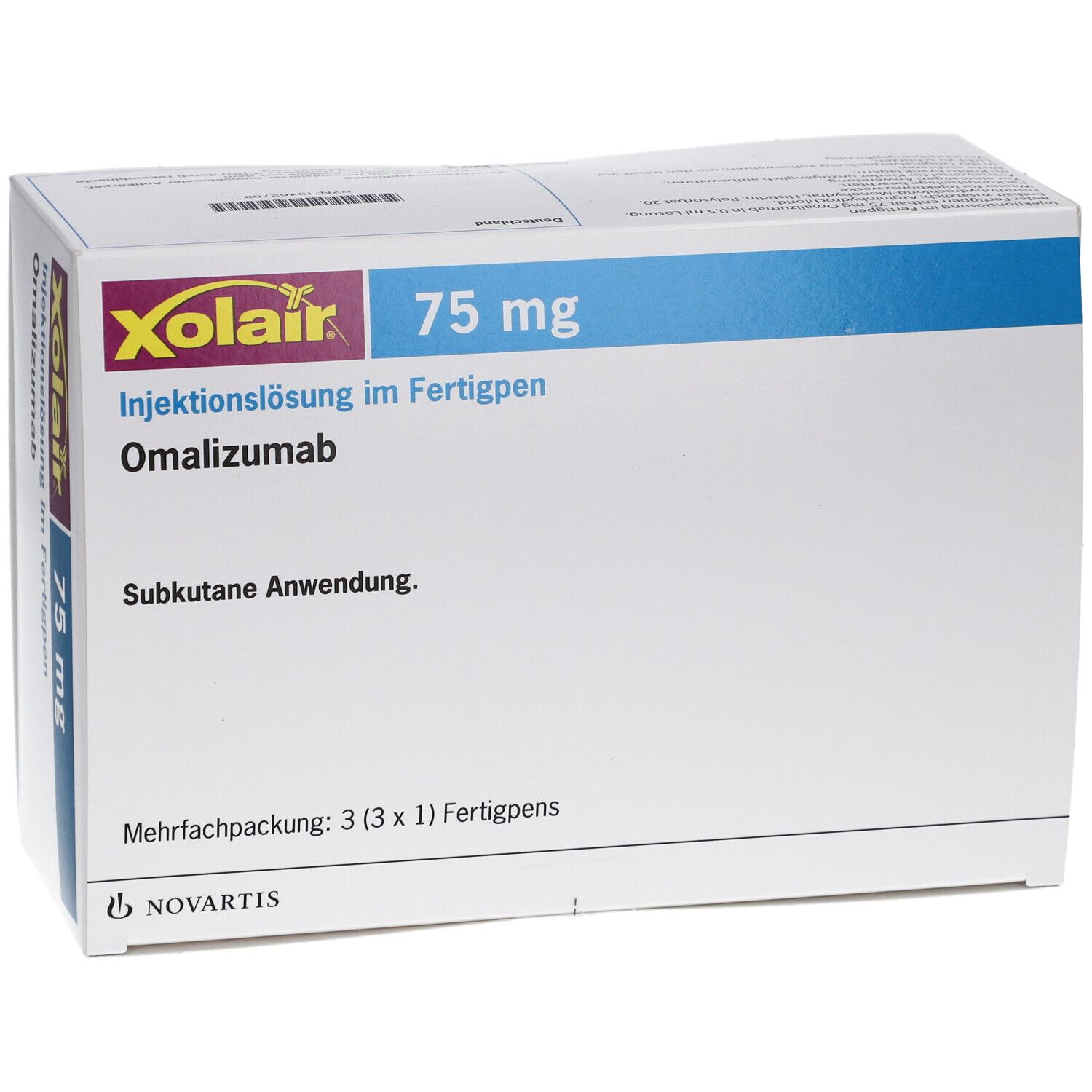 Karton mit Xolair 75 mg Injektionslösung im Fertigpen. Blaue Markierung. Mehrfachpackung mit 3 Pens. Novartis Logo.