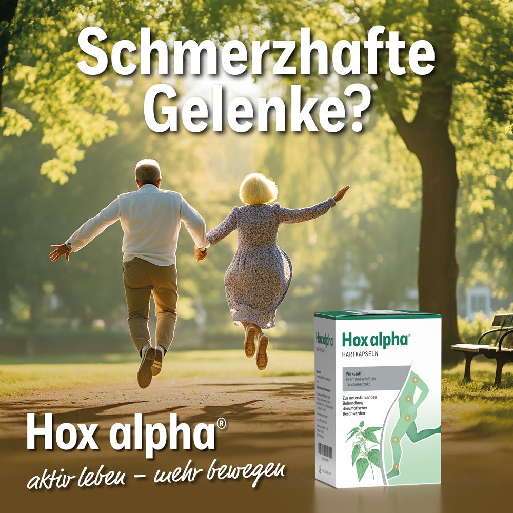 Älteres Paar läuft im Park. Hox alpha®-Packung im Hintergrund. Text: aktiv leben - mehr bewegen.