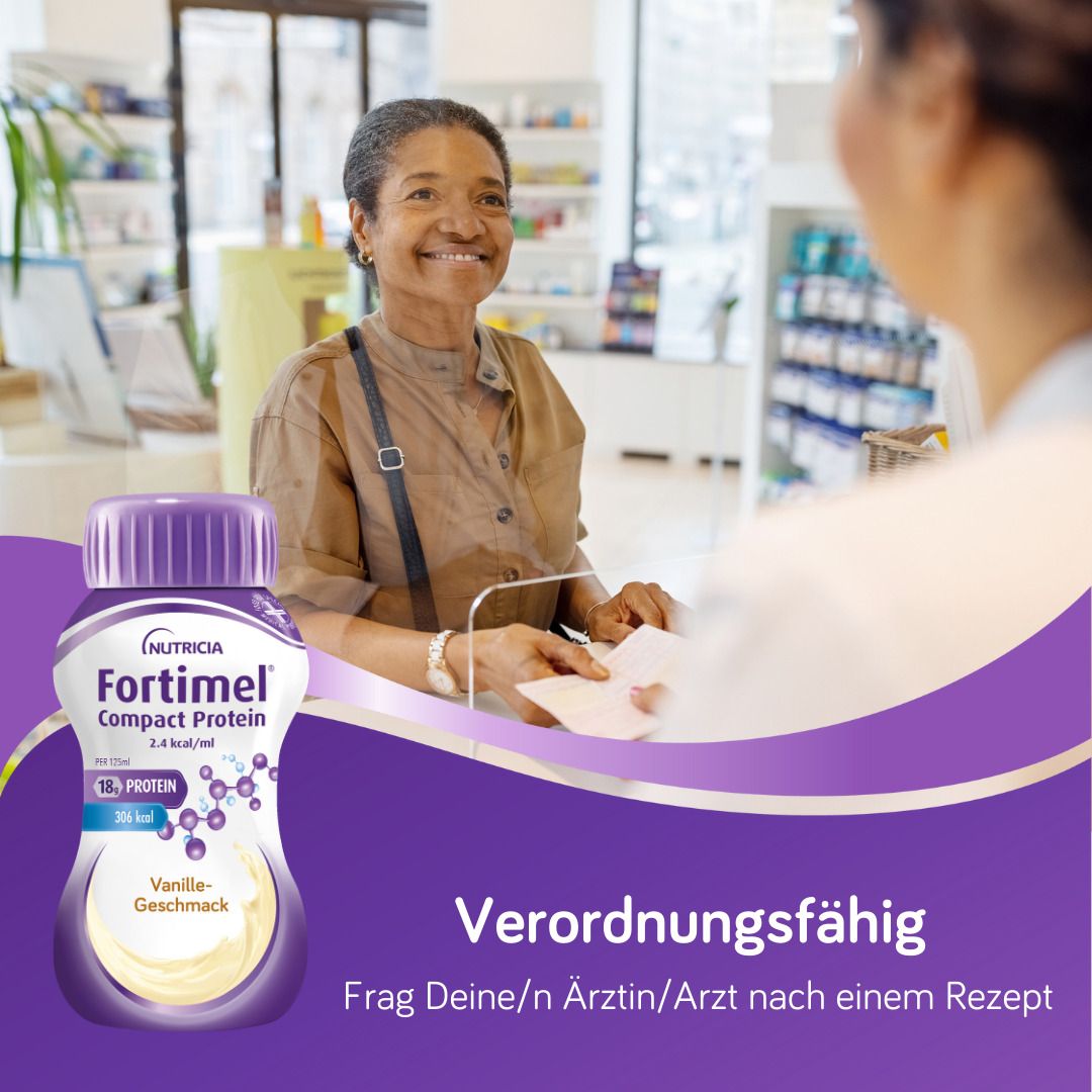 Frau in Apotheke mit FORTIMEL Compact Protein 2.4 kcal Vanille. Rezept erforderlich.