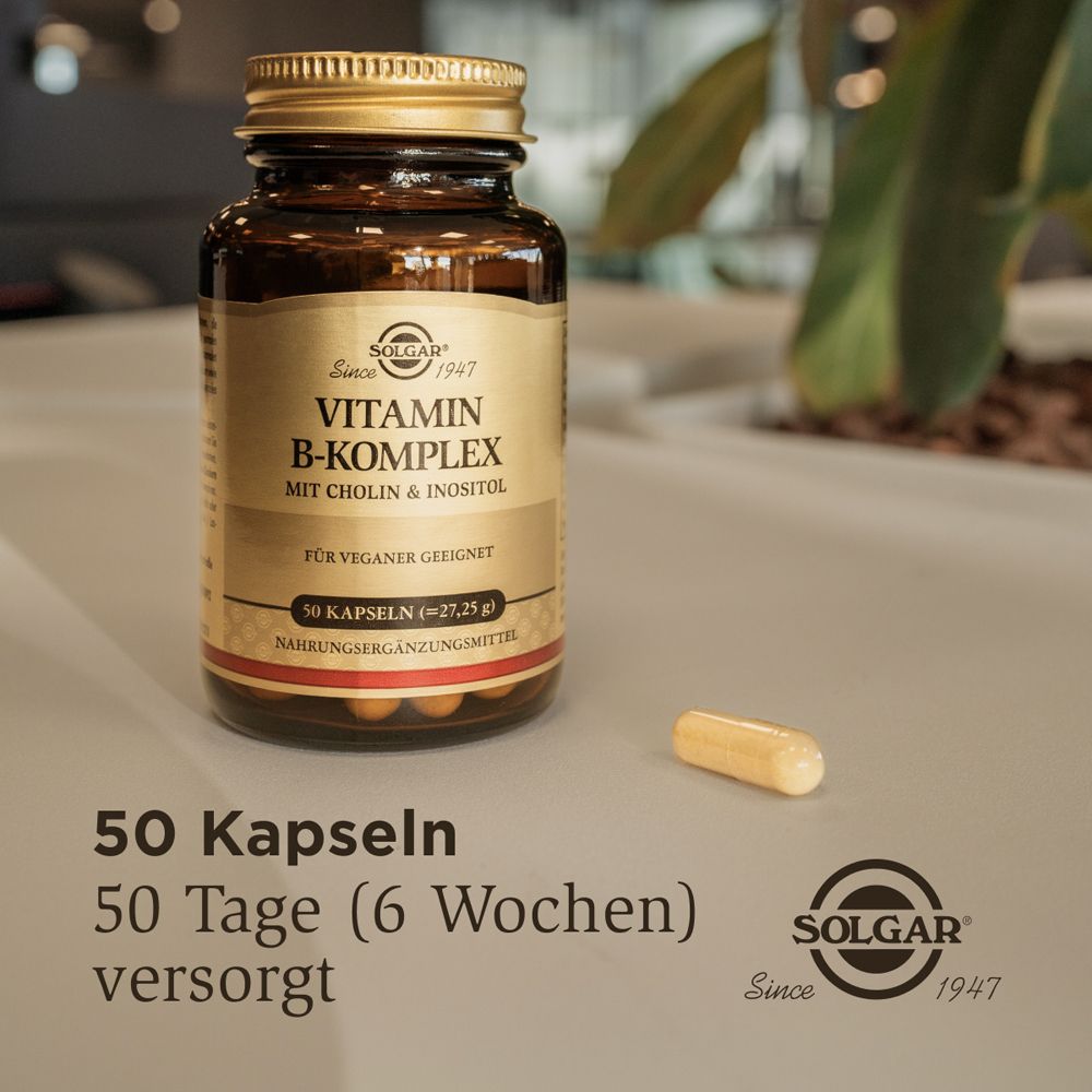 Braune Glasflasche mit Kapsel daneben. Text: 50 Kapseln, 50 Tage (6 Wochen) versorgt.