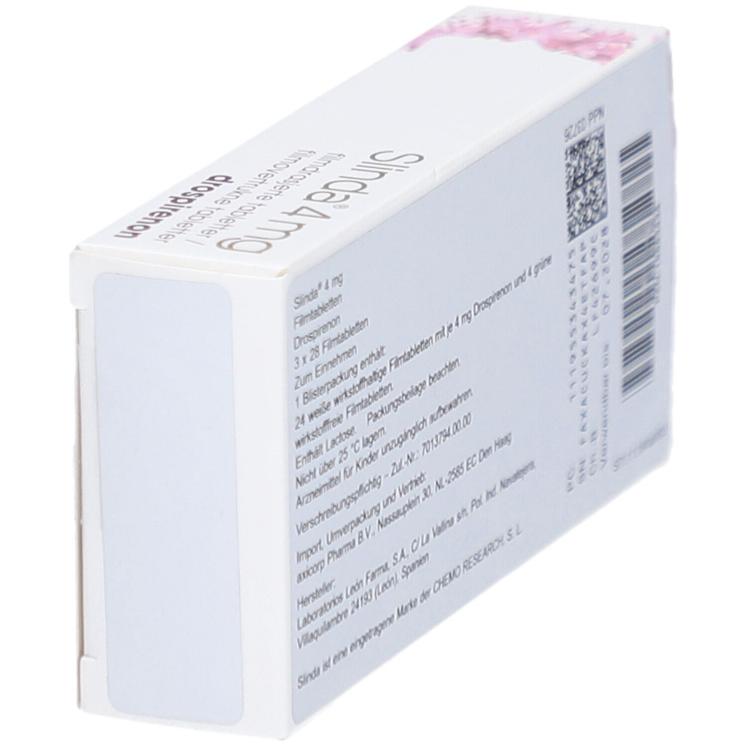 Schachtel SLINDA 4 mg, Rückseite. Text in Deutsch. QR-Code. Herstellerinformationen. Schräge Ansicht.