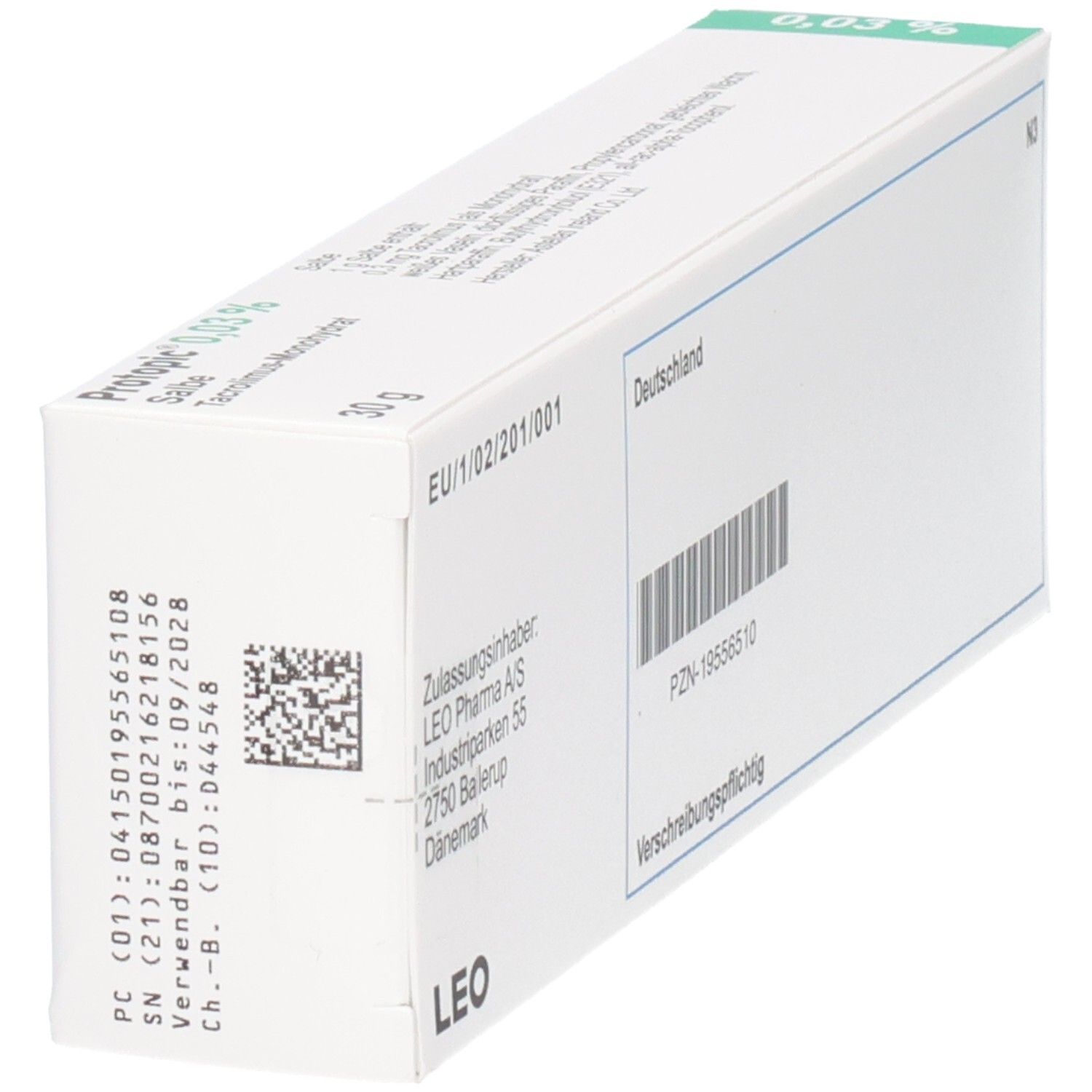 Schachtel mit Protopic 0,03% Salbe. Aufdruck: Text, Barcode, LEO-Logo. Grün markierte Ecke mit 0,03%. Weitere Informationen.