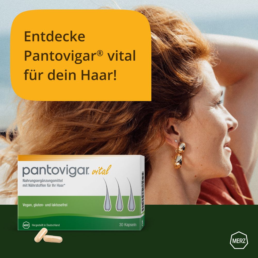 Produktverpackung "pantovigar. vital" mit Kapseln. Text: Nahrungsergänzungsmittel für Haare. 30 Kapseln. Frau im Hintergrund.
