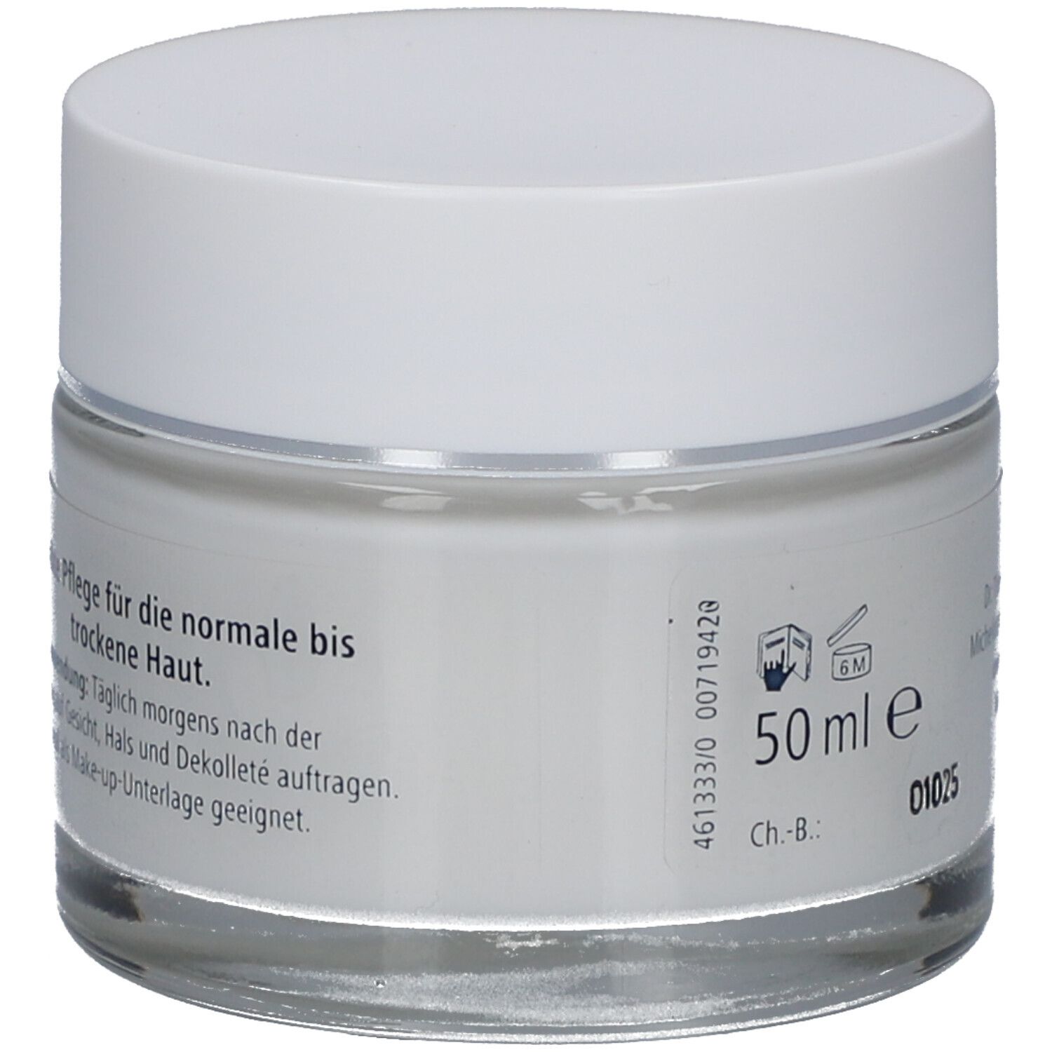 Creme-Tiegel mit weißem Deckel. Aufschrift: Pflege für normale bis trockene Haut. 50 ml. Code: 01025.