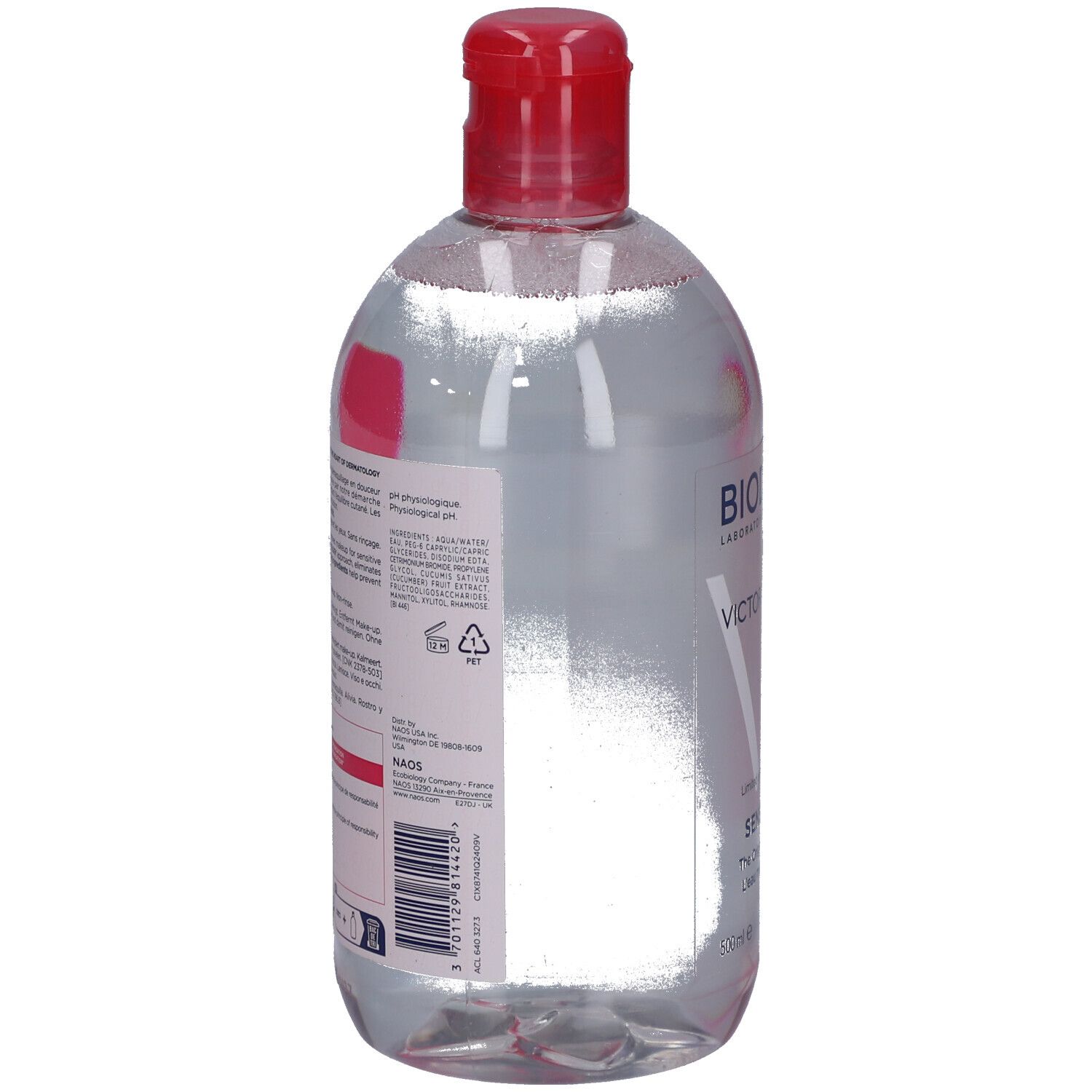Rückseite der Bioderma Sensibio H2O Victoria Beckham Edition Flasche. Text auf rosa Etikett.