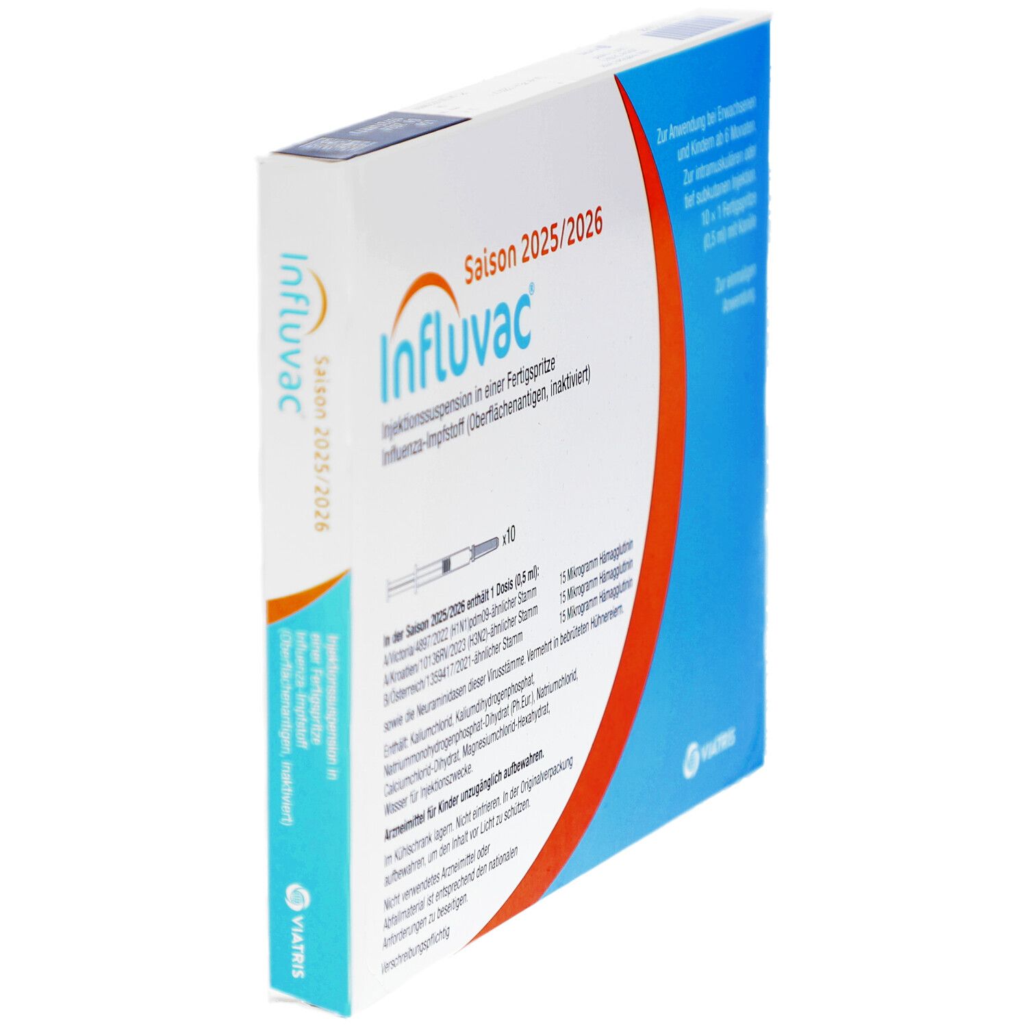 Schräg gestellte Verpackung von Influvac, Saison 2025/2026. Blaue, weiße und orangefarbene Verpackung mit Produktinformationen und Logo.