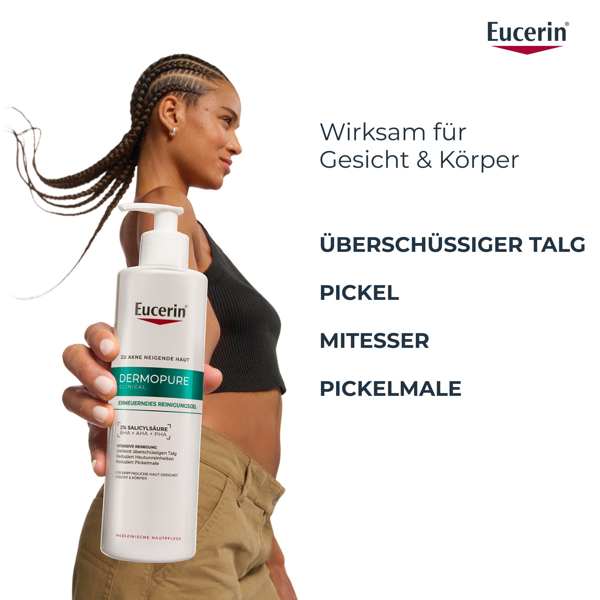 Frau hält Flasche Eucerin DERMOPURE CLINICAL Reinigungsgel. Text: Wirksam für Gesicht & Körper. Überschüssiger Talg, Pickel...