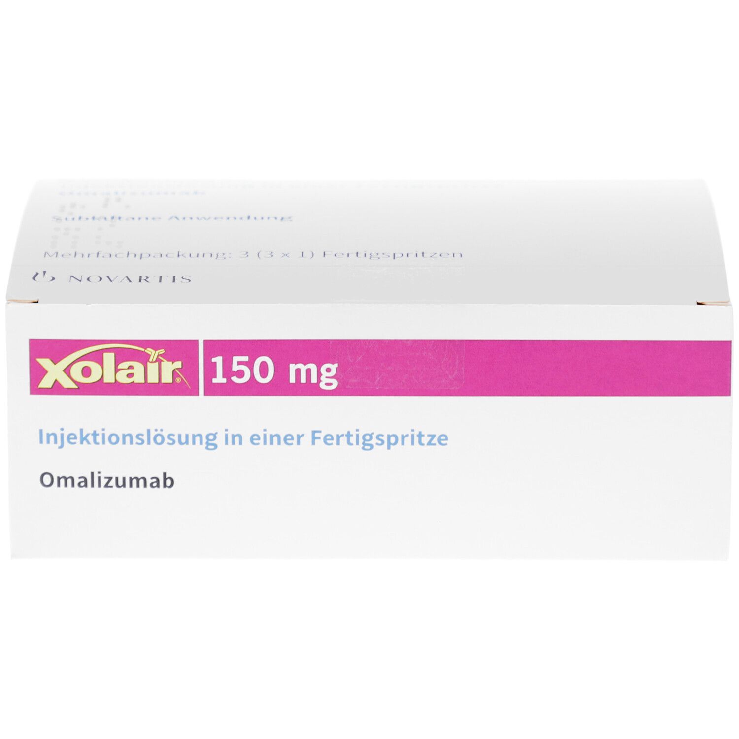 Weiße Faltschachtel mit rosa Akzenten. Aufschrift: Xolair 150 mg Injektionslösung in einer Fertigspritze. Omalizumab. Mehrfachpackung.