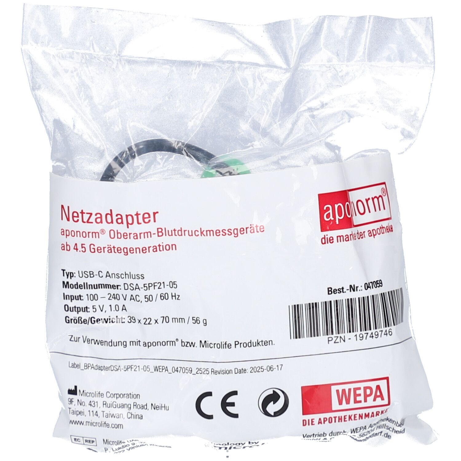 Netzadapter für Oberarm-Blutdruckmessgeräte, verpackt. Text: aponorm, USB-C Anschluss, 100-240 V AC, 50/60 Hz, CE-Zeichen.