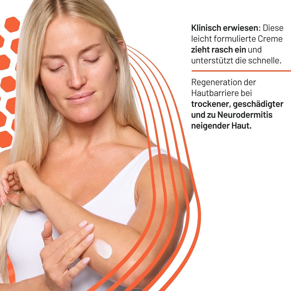 Frau trägt Locobase Repair Light Creme auf den Arm auf. Schnelle Absorption wird durch Linien visualisiert.