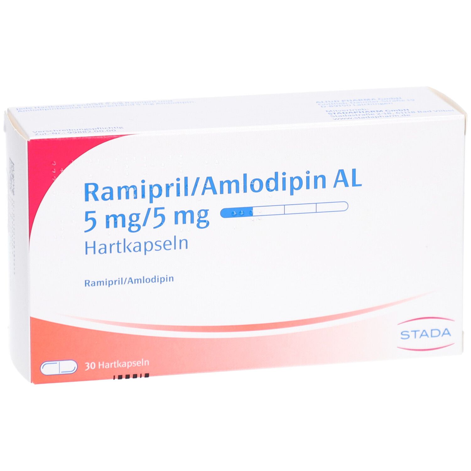 Weißer Karton mit blauer und roter Schrift. Aufschrift: Ramipril/Amlodipin AL 5 mg/5 mg Hartkapseln. STADA-Logo.