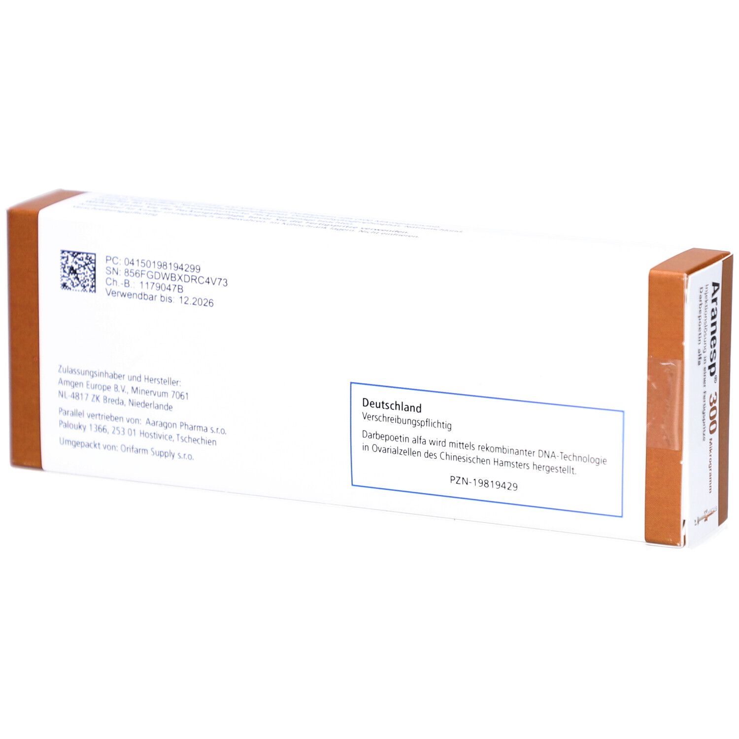 Rückseite der Aranesp 300 Mikrogramm Verpackung. Textinformationen, Barcode und Herstellerangaben.
