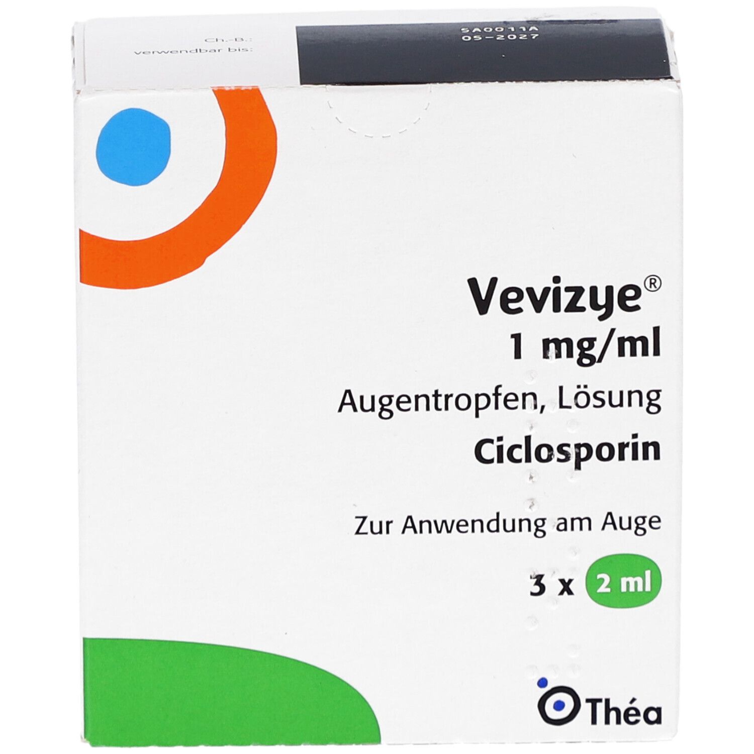 Weiße Faltschachtel mit Produktnamen Vevizye 1 mg/ml Augentropfen. Enthält 3 x 2 ml. Logo Thea.