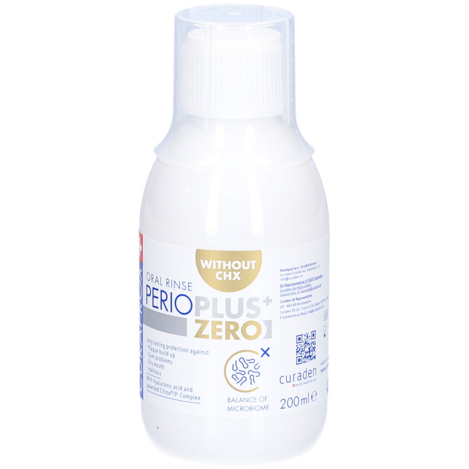 Weiße Flasche mit Mundspülung. Aufschrift: PERIO PLUS+ ZERO1, ohne CHX. Marke: CURAPROX.