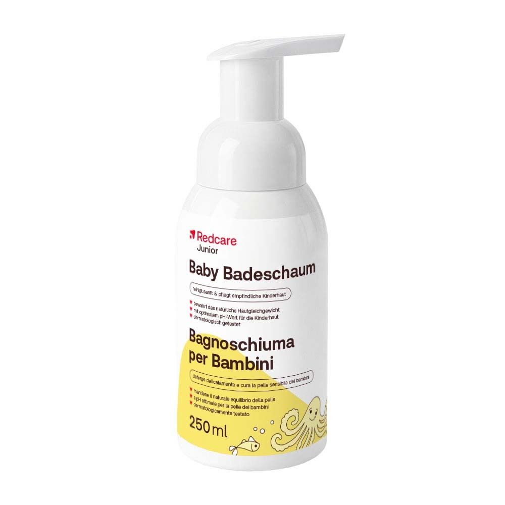 Weiße Flasche mit Pumpverschluss. Aufschrift: Redcare Junior Baby Badeschaum, Badeschaum für Babys, 250ml.