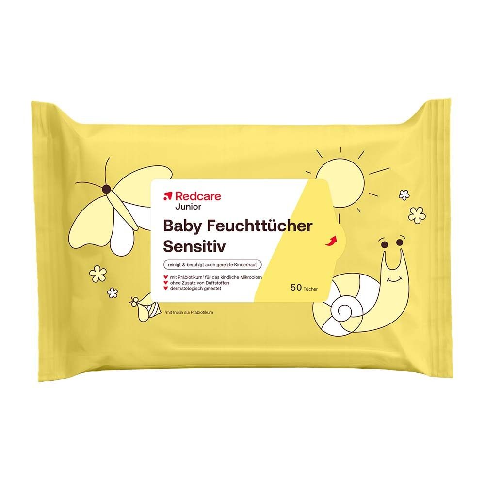 Gelbe Packung mit Baby Feuchttüchern. Aufdruck: Redcare Baby Junior Sensitiv, Illustrationen von Sonne, Schmetterling und Schnecke.