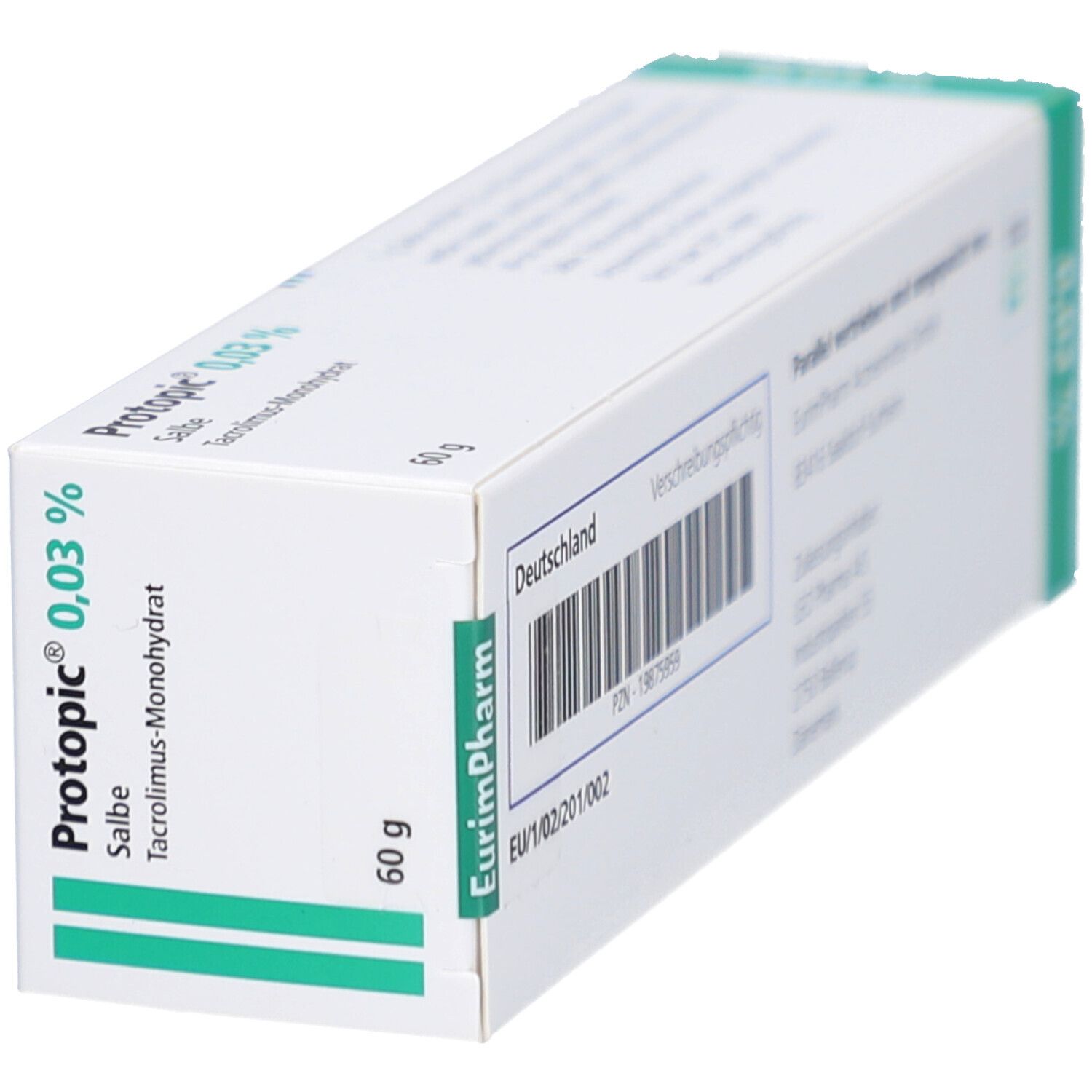 Schräg gestellte weiße Faltschachtel mit grünen Akzenten. Barcode und Text. Enthält Informationen zu Hersteller und Vertrieb.