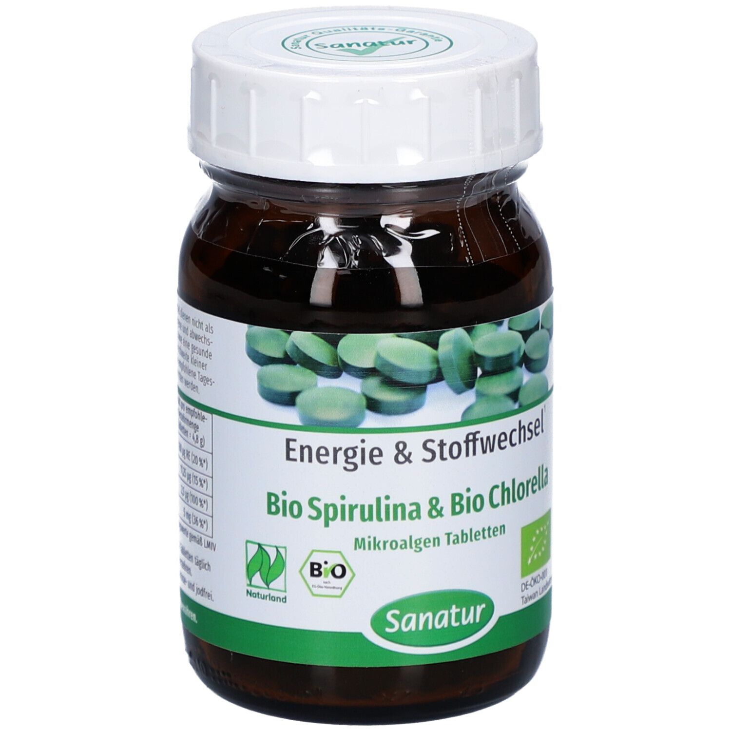 Braune Glasflasche mit weißen Deckel. Etikett mit grünen Tabletten, Text: Energie & Stoffwechsel, Bio Spirulina & Bio Chlorella, Sanatur.