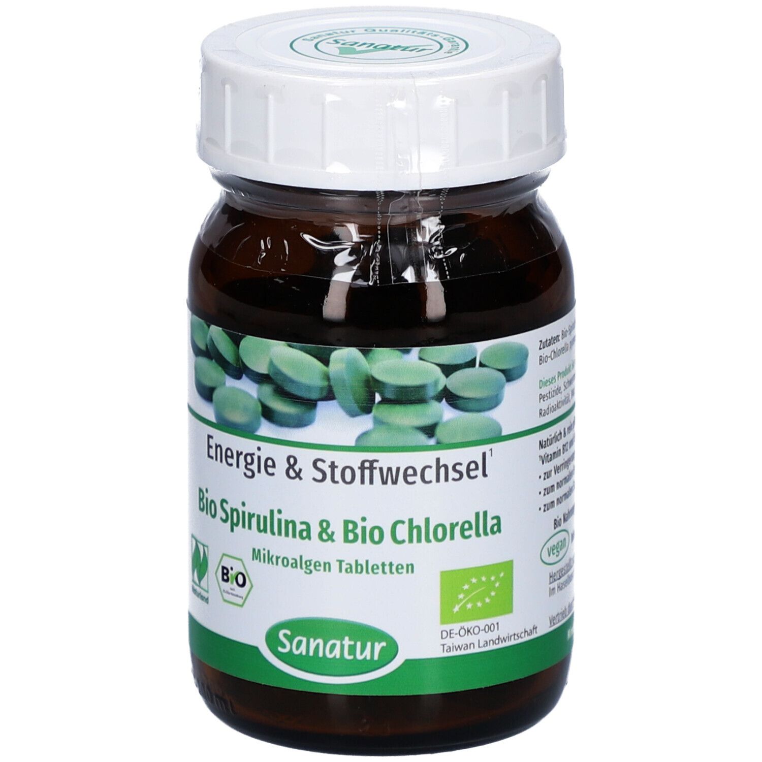 Braune Glasflasche mit weißen Deckel. Etikett mit grünen Tabletten, Text: Energie & Stoffwechsel, Bio Spirulina & Bio Chlorella, Sanatur.