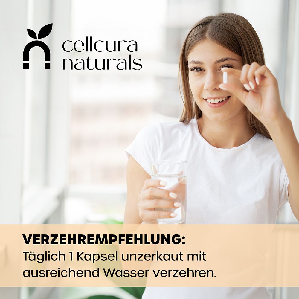 Junge Frau hält eine Kapsel CELLCURA Naturals Vitamin D3+K2 und ein Glas Wasser.