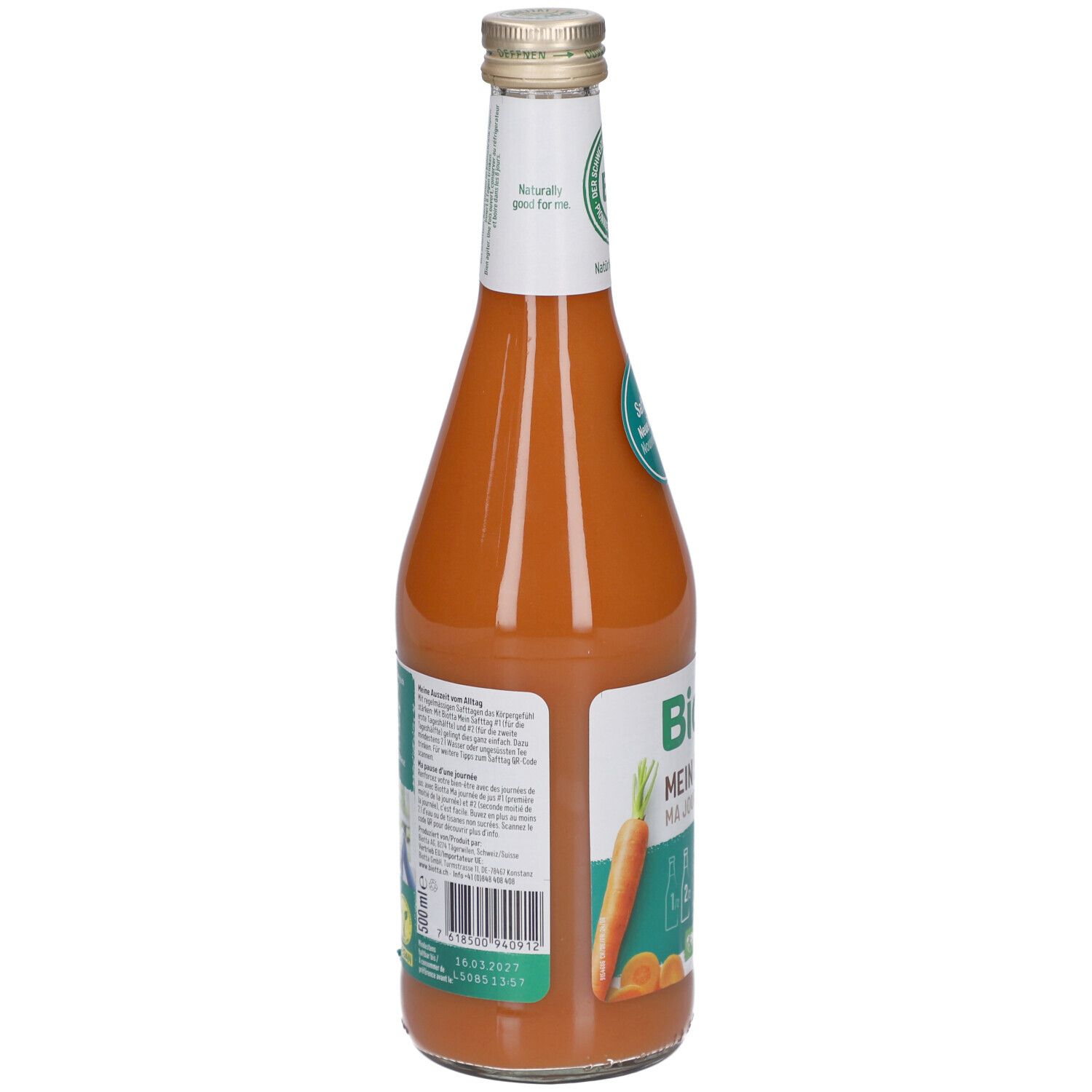 Rückansicht der Saftflasche. Etikett mit Informationen und Barcode. Bio-Siegel. Karotten-Illustration.