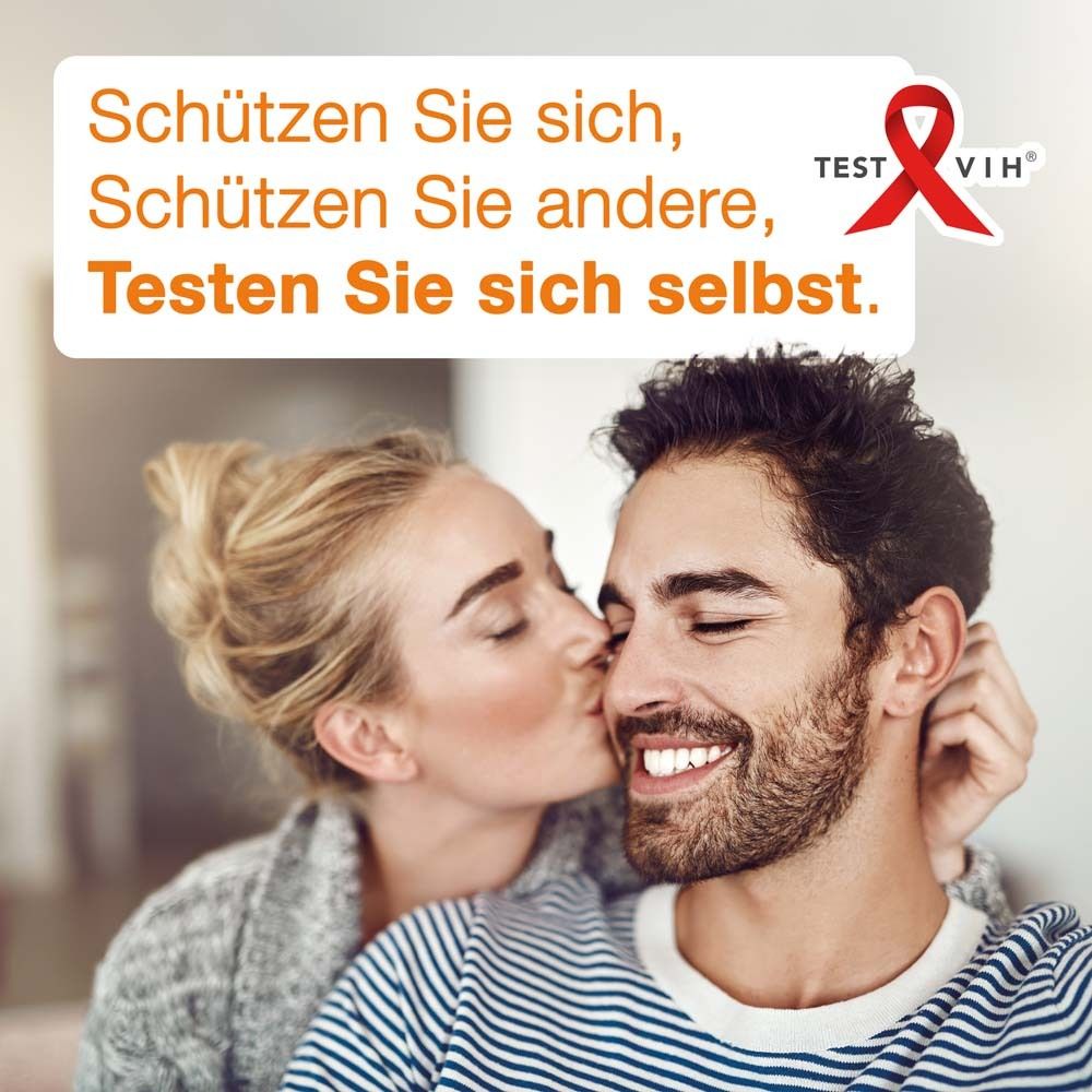 Paar, Frau küsst Mann. Text: Schützen Sie sich, schützen Sie andere, testen Sie sich selbst.