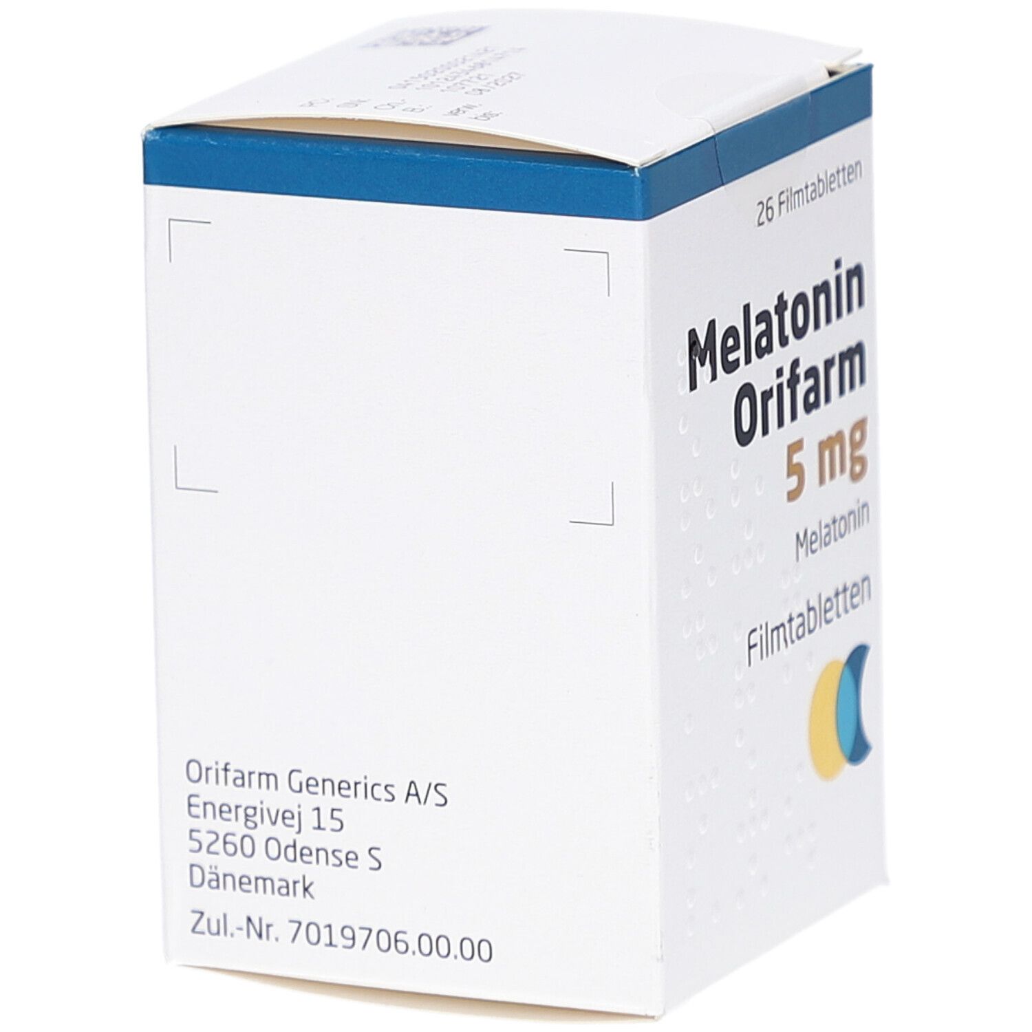 Seitenansicht der Schachtel mit Melatonin Orifarm. Aufschrift: Orifarm Generics A/S. Adresse und Zulassungsnummer. 26 Filmtabletten.