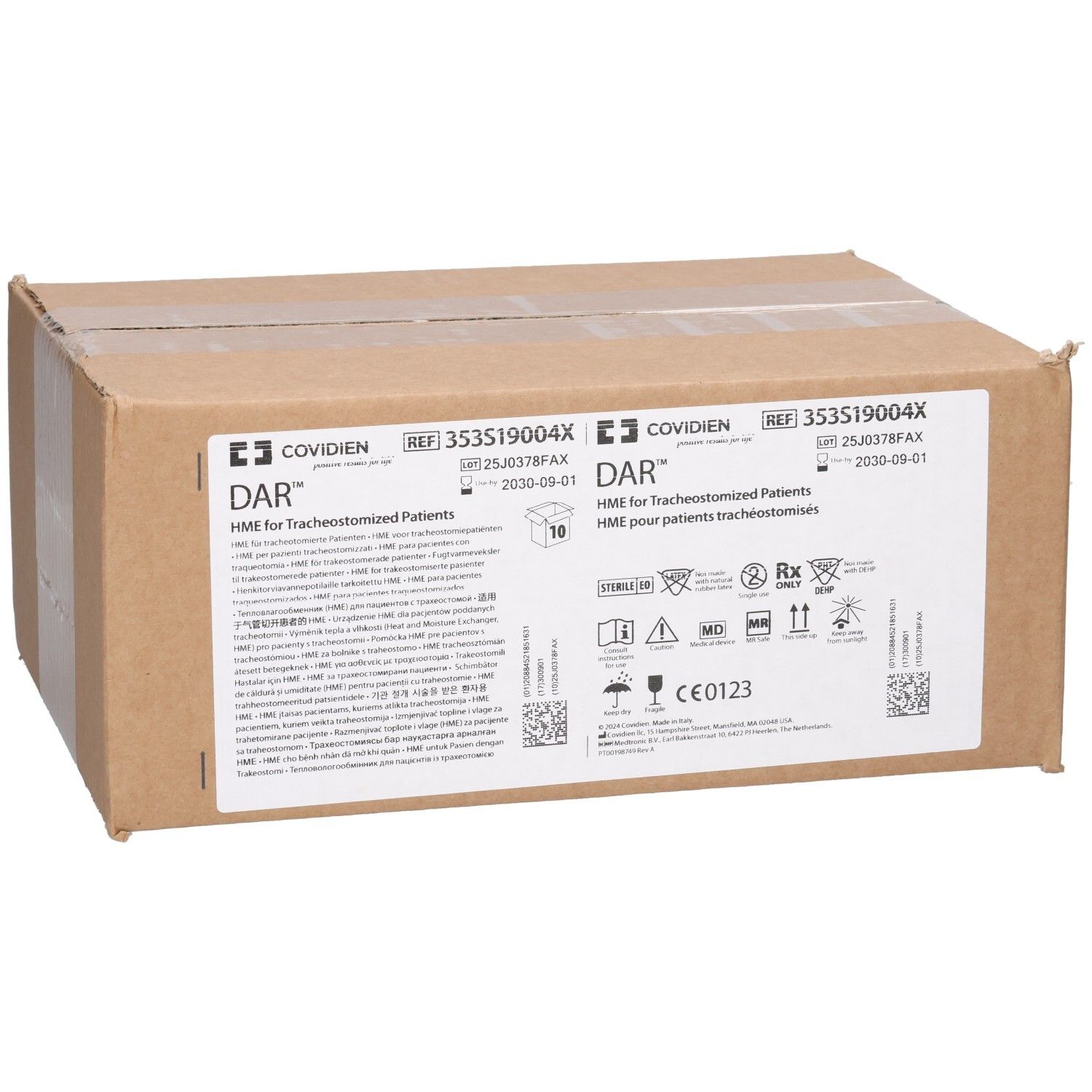 Braune Kartonverpackung mit Produktinformationen. Aufschrift: DAR HME for Tracheostomized Patients. CE-Kennzeichnung.