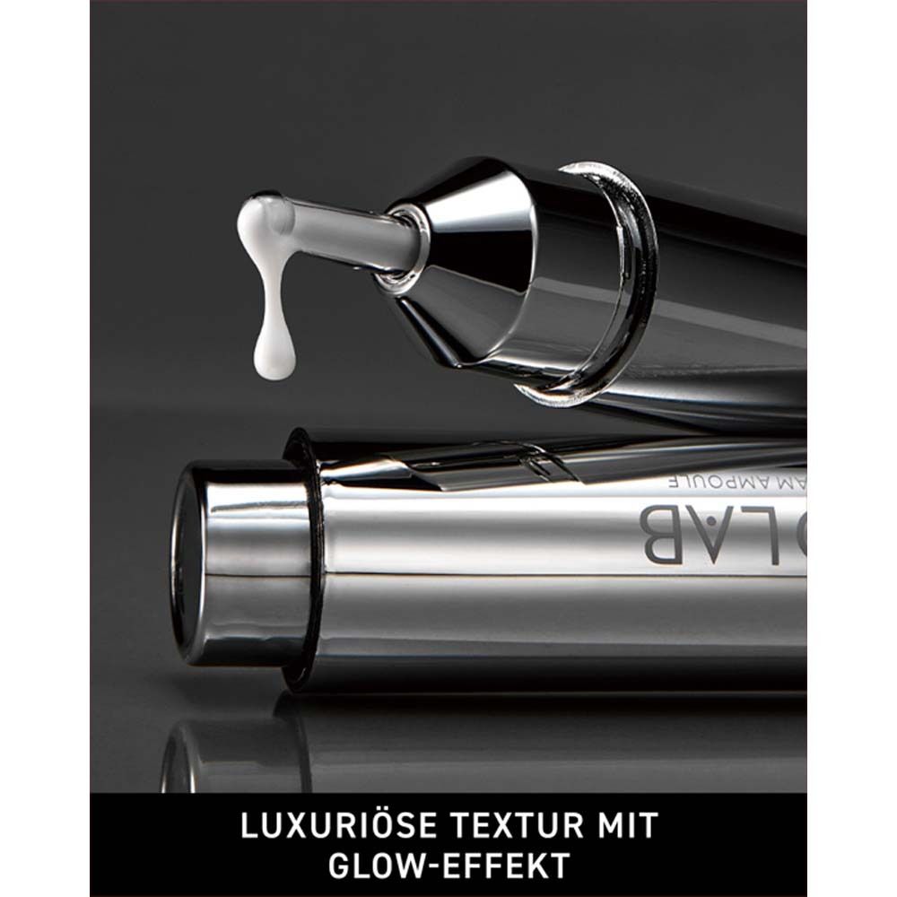 Silberner Applikator. Creme tropft. Text: luxuriöse Textur mit Glow-Effekt.