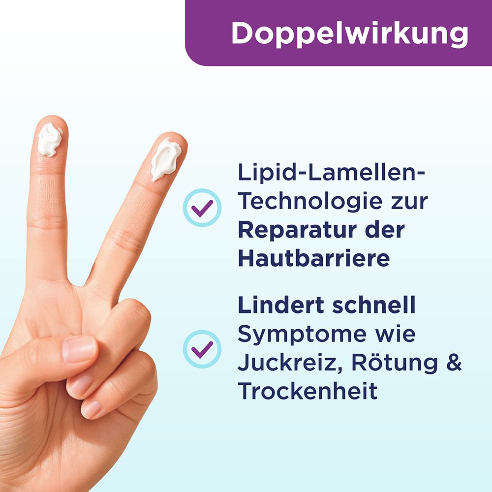 Zwei Finger mit Creme, Lipid-Lamellen-Technologie zur Reparatur der Hautbarriere.