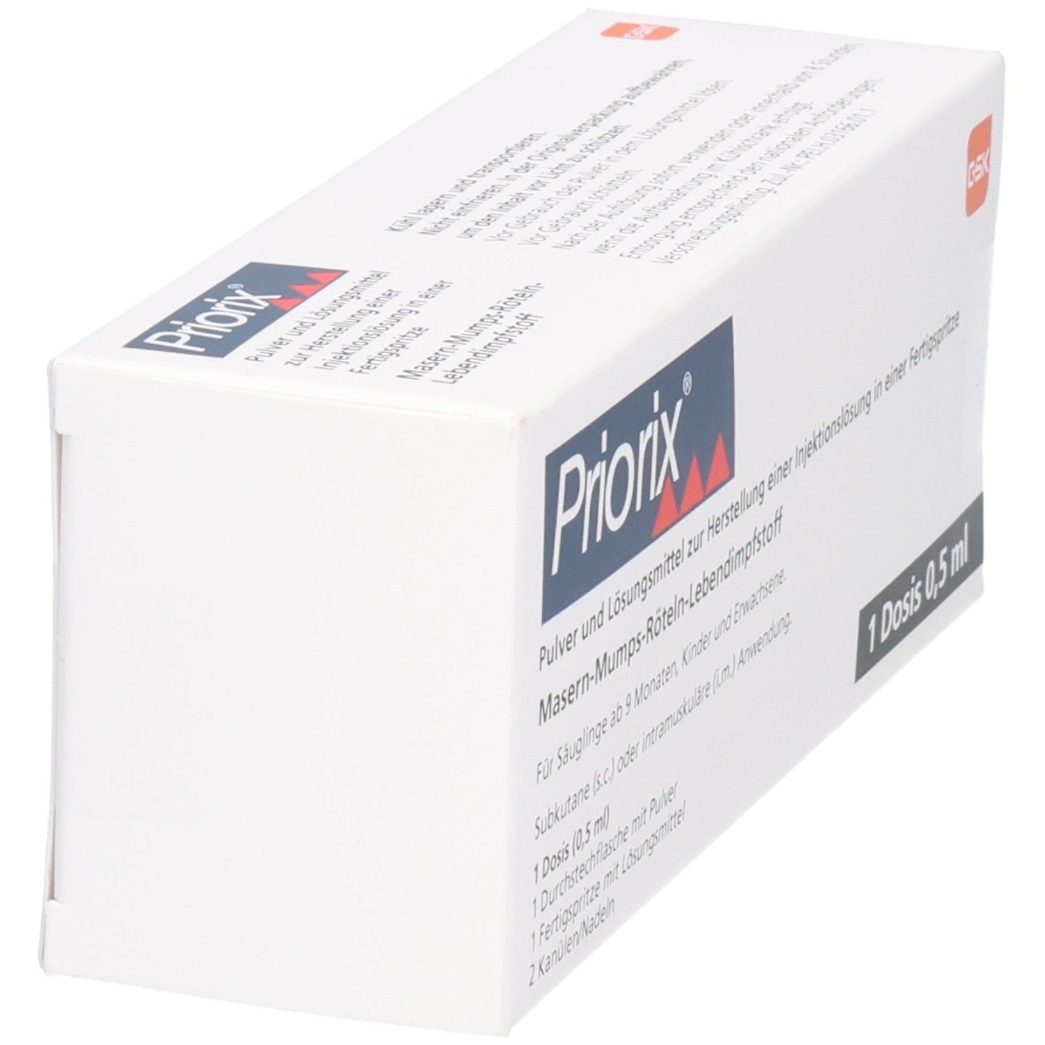 Weiße Faltschachtel, schräg. "Priorix"-Logo sichtbar. Text: Masern-Mumps-Röteln-Lebendimpfstoff. 1 Dosis 0,5 ml.