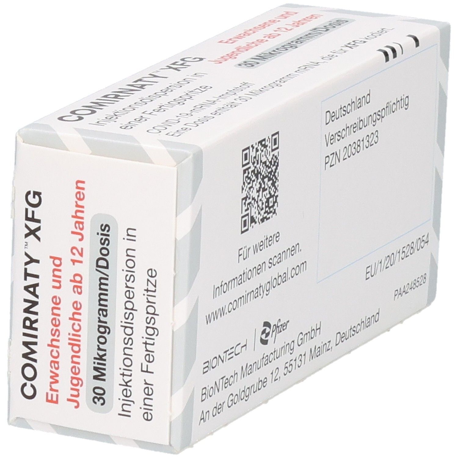 Seitenansicht der COMIRNATY XFG Packung mit QR-Code, Herstellerinformationen und Zulassungsnummer.