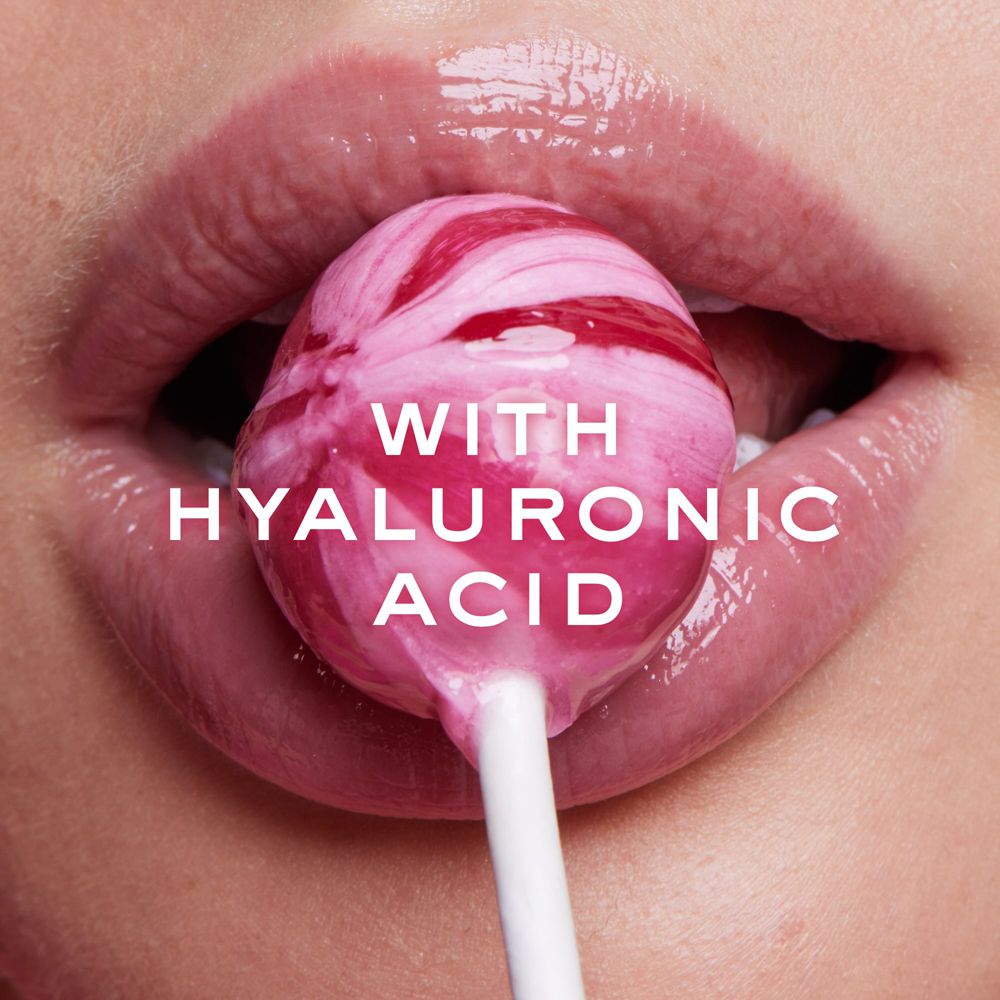Lippen mit einem rosa und weißen Lutscher mit der Aufschrift "Hyaluronsäure".